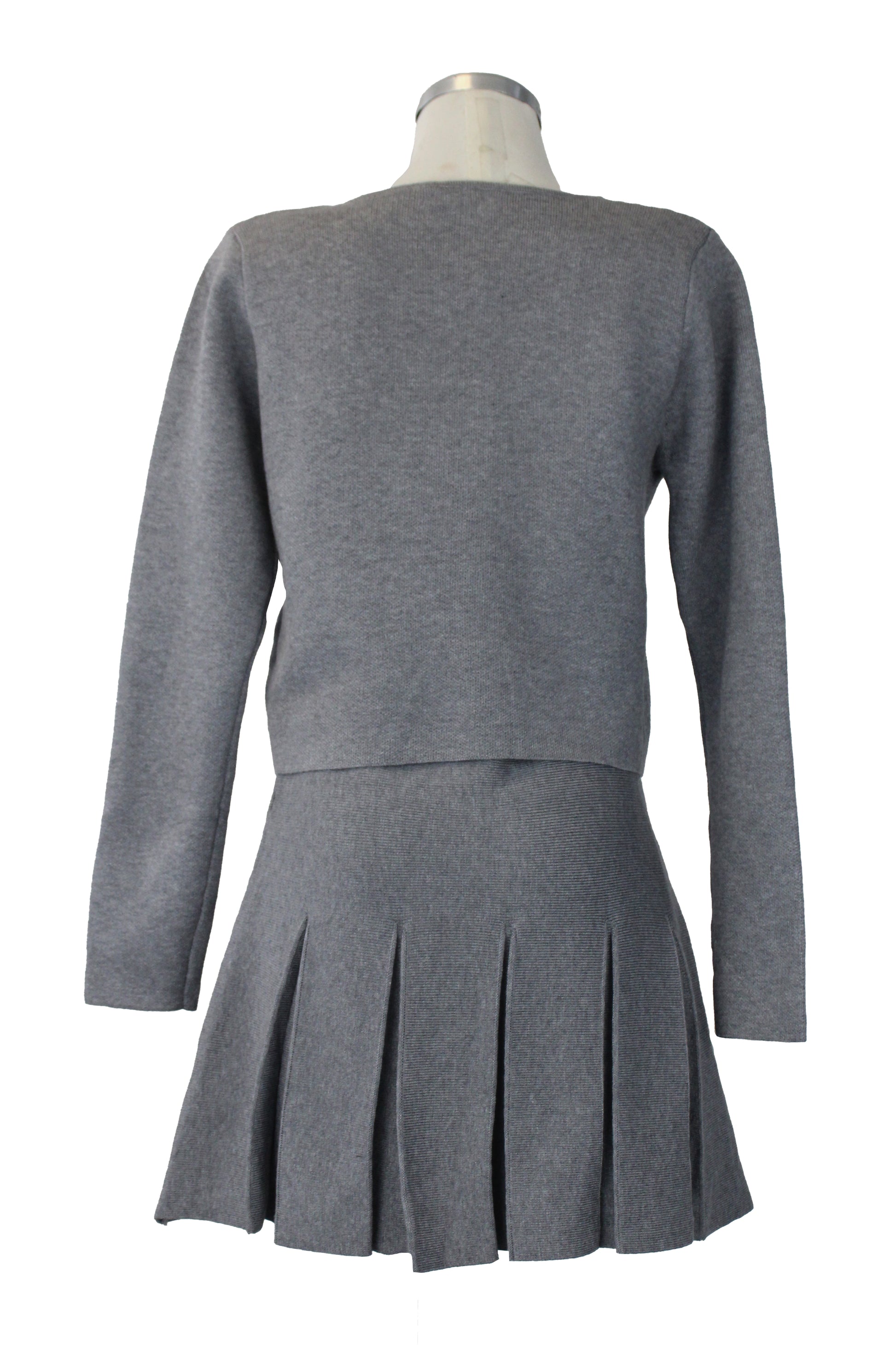 H865 Conjunto con Falda Tipo Suéter Botones Irregulares