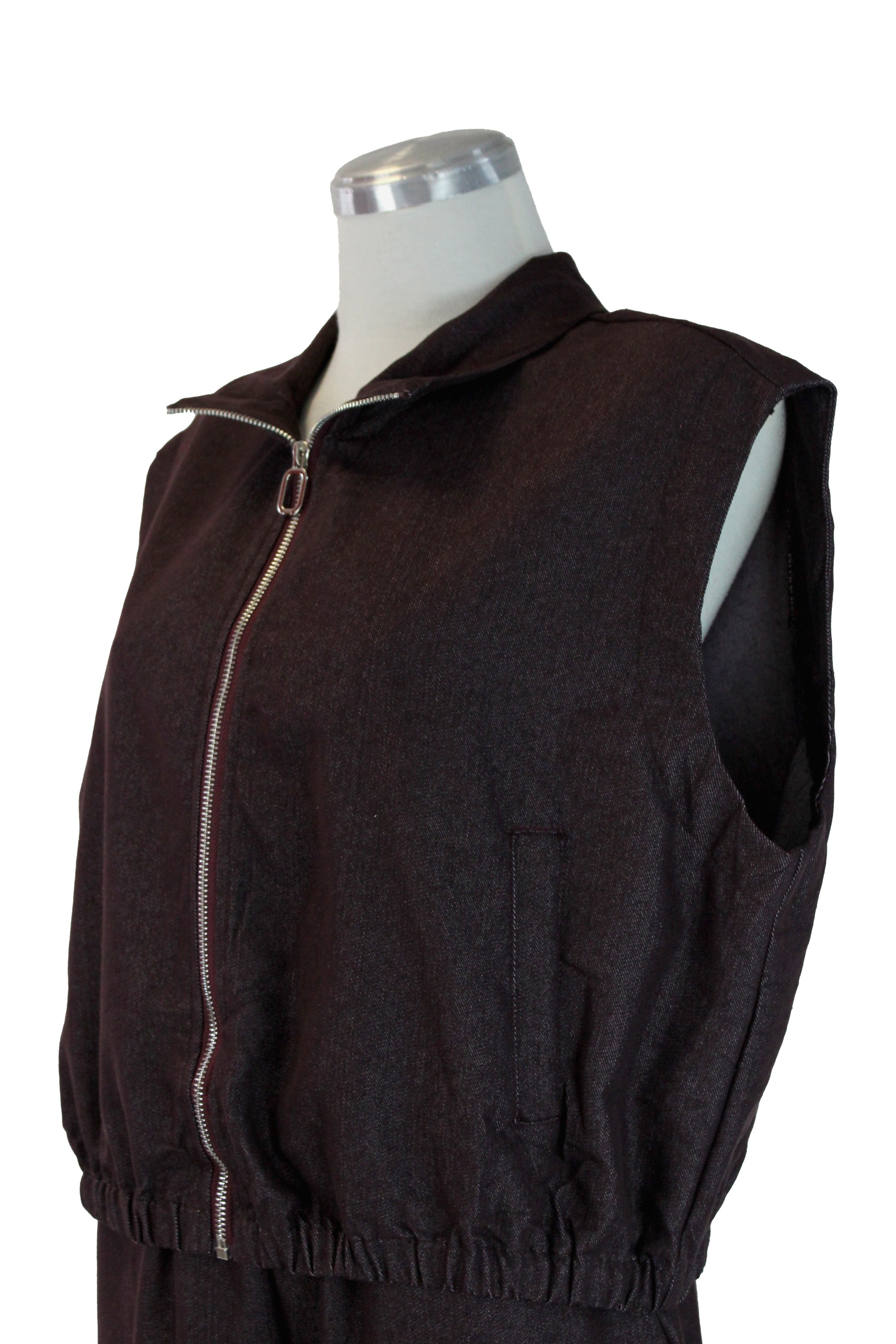 MK-0592 Conjunto de Mezclilla sin Mangas y Cuello Alto