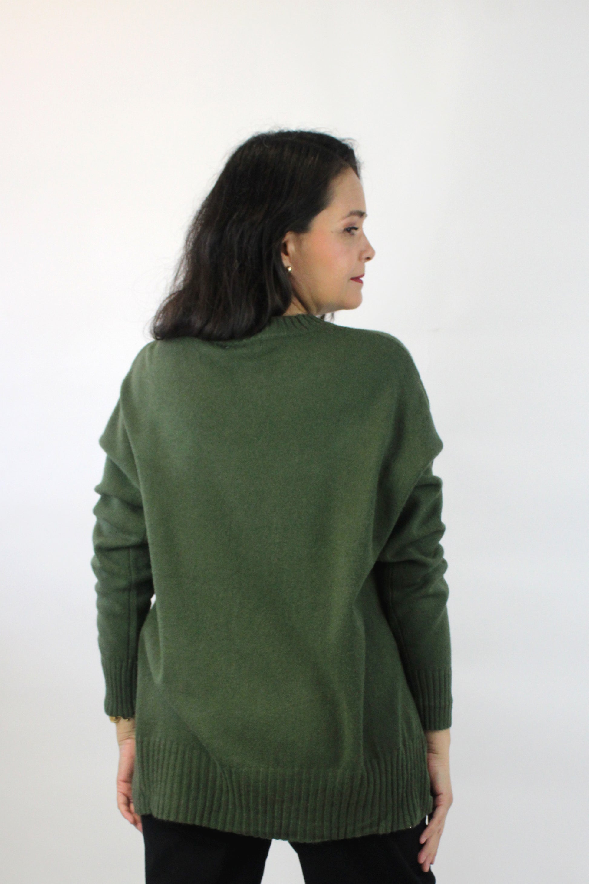 1275 Suéter Tejido Cuello V Trenza a los Costados