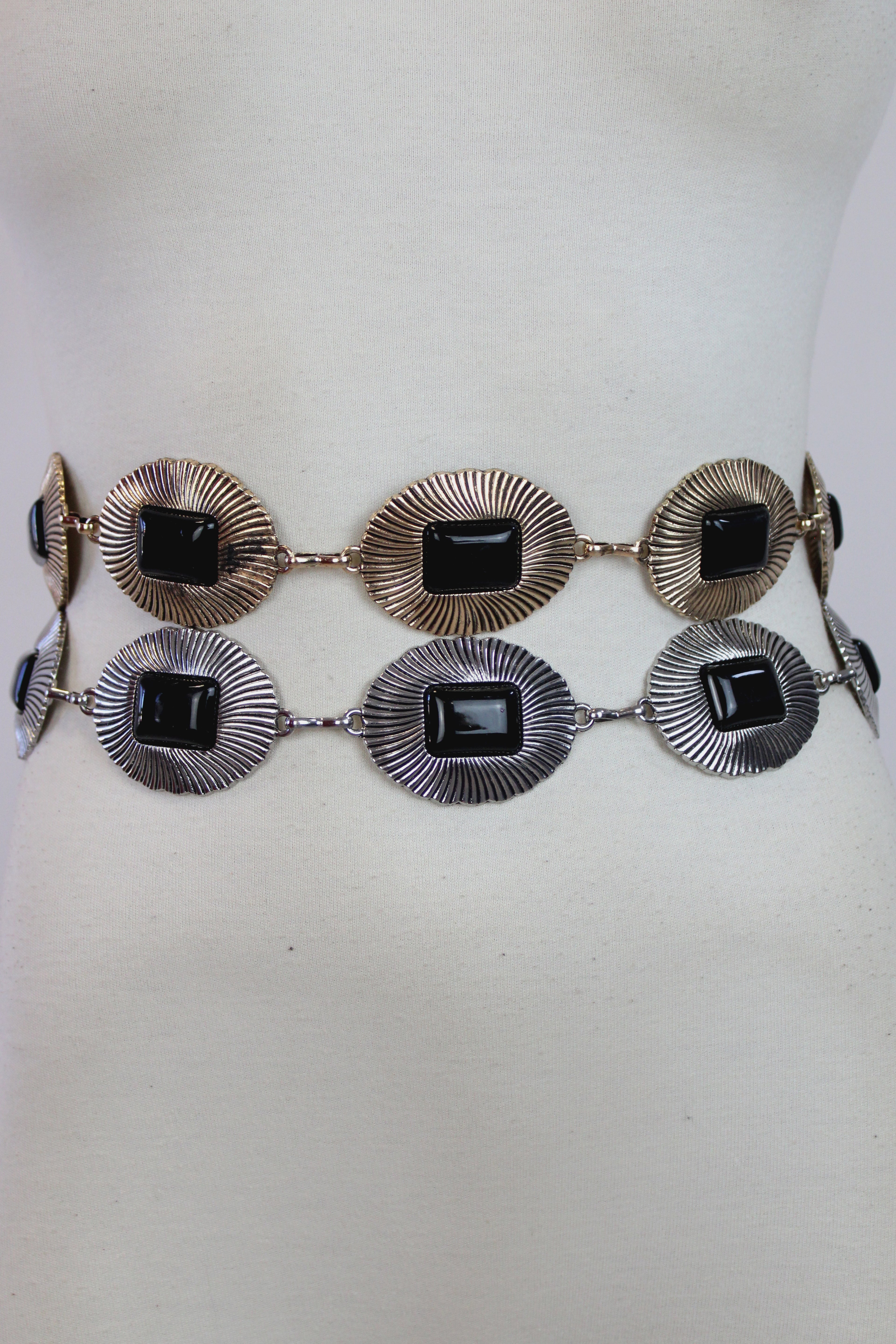 8428 Cinto Metal Conchas con Piedra Cuadrada Centro