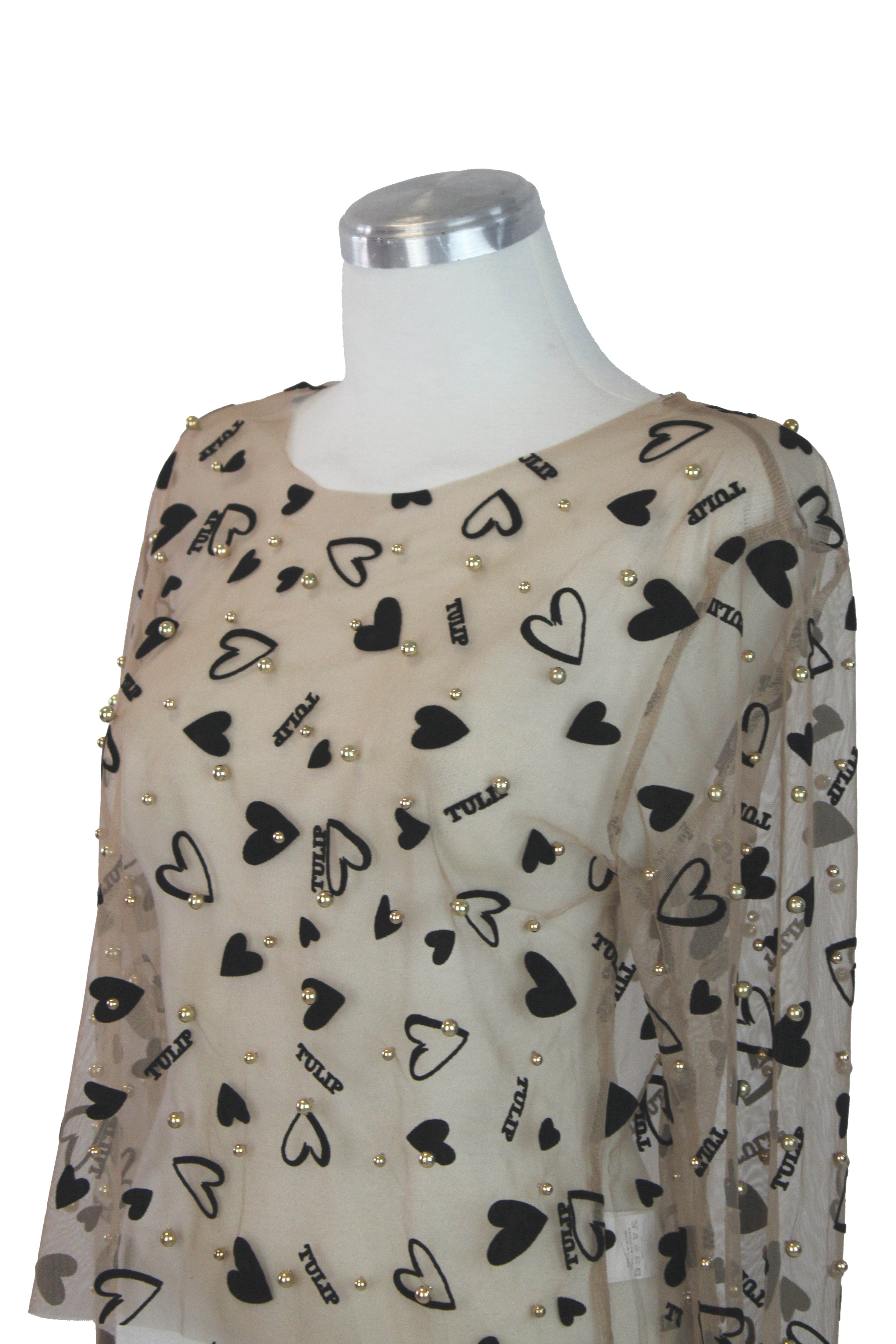M60203 Blusa Con Transparencia Perlas y Corazones