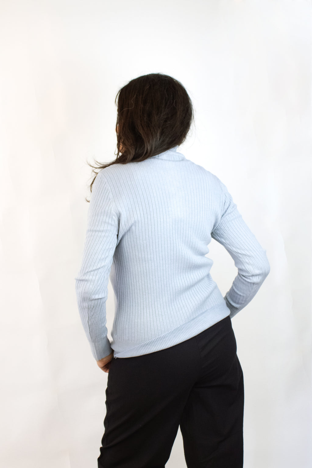 23-0048 Suéter Tejido Punto y Rayas Cuello Tortuga