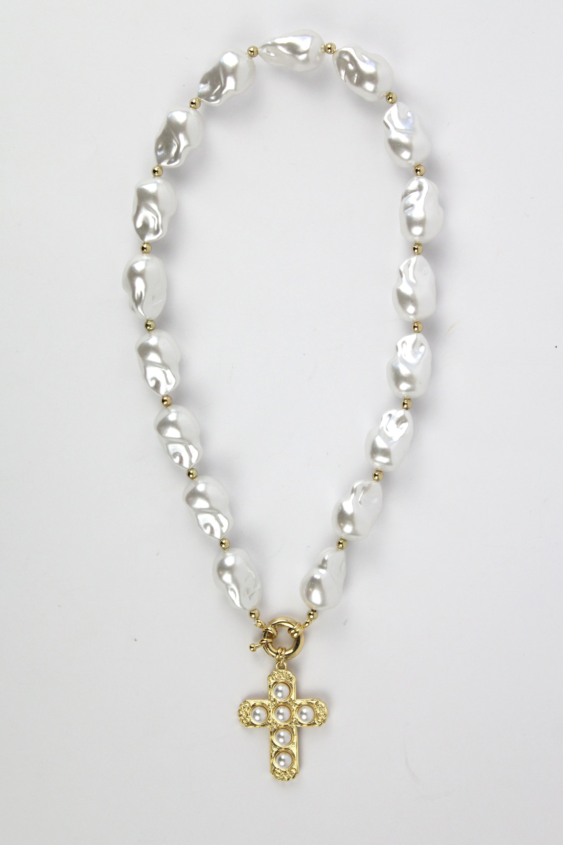 DA004 Collar cuencas aperladas deju de cruz