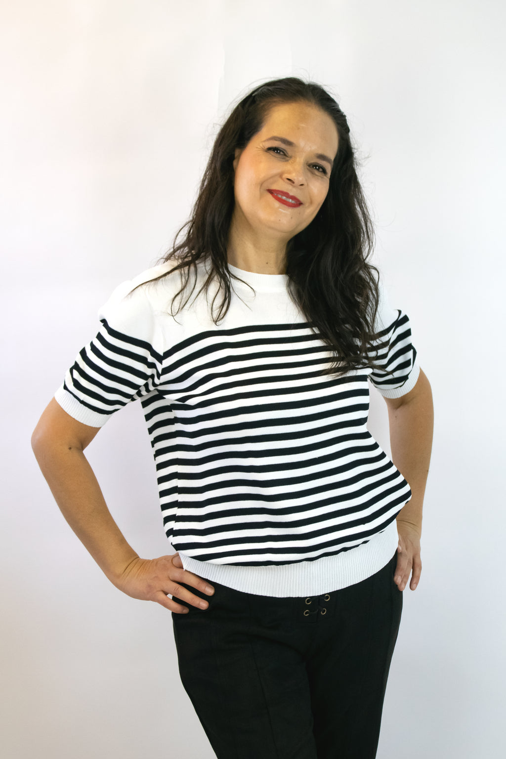 MZ-25053 Blusa Tipo Suéter Líneas Horizontales Consecutivas