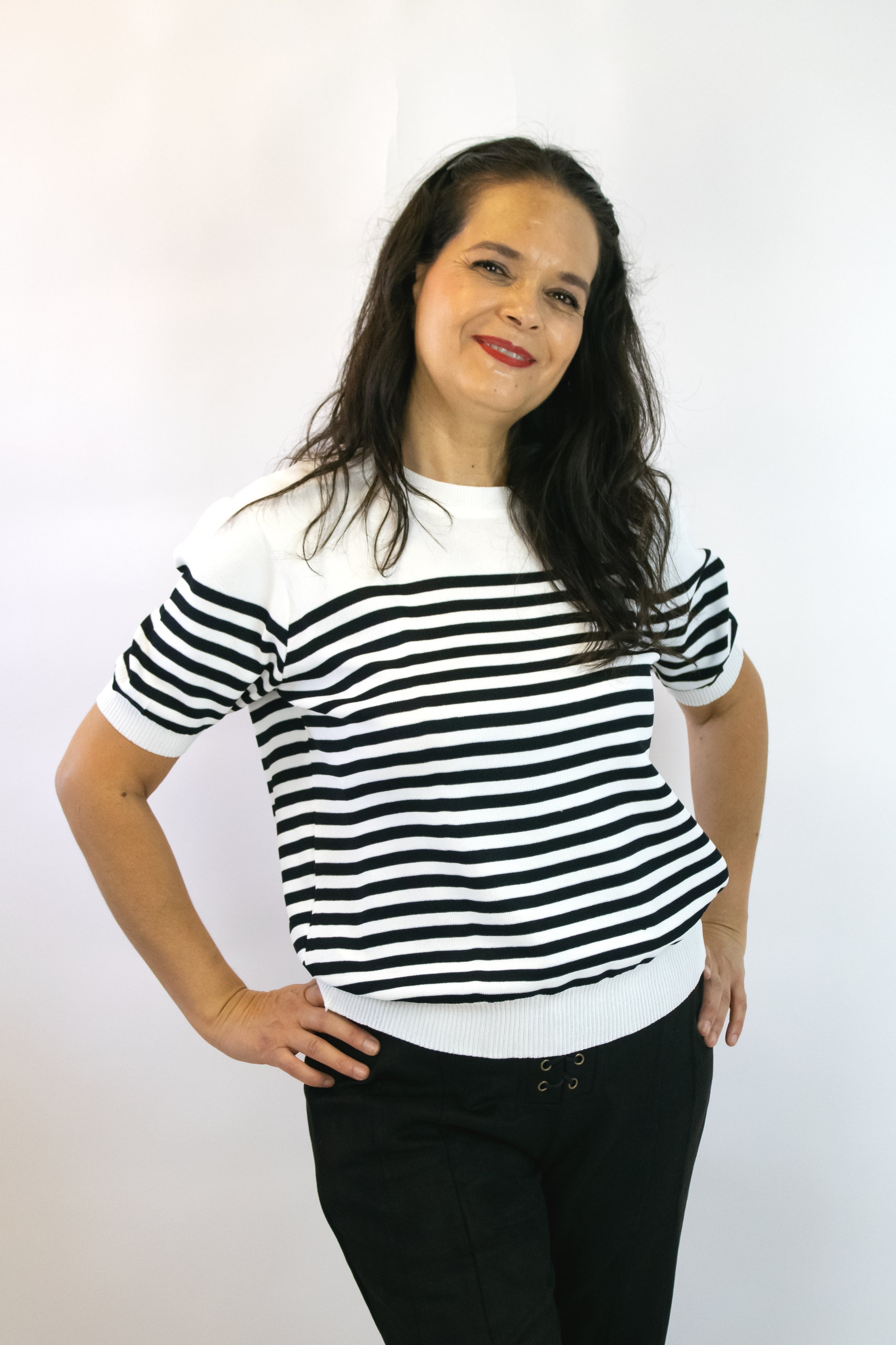 MZ-25053 Blusa Tipo Suéter Líneas Horizontales Consecutivas