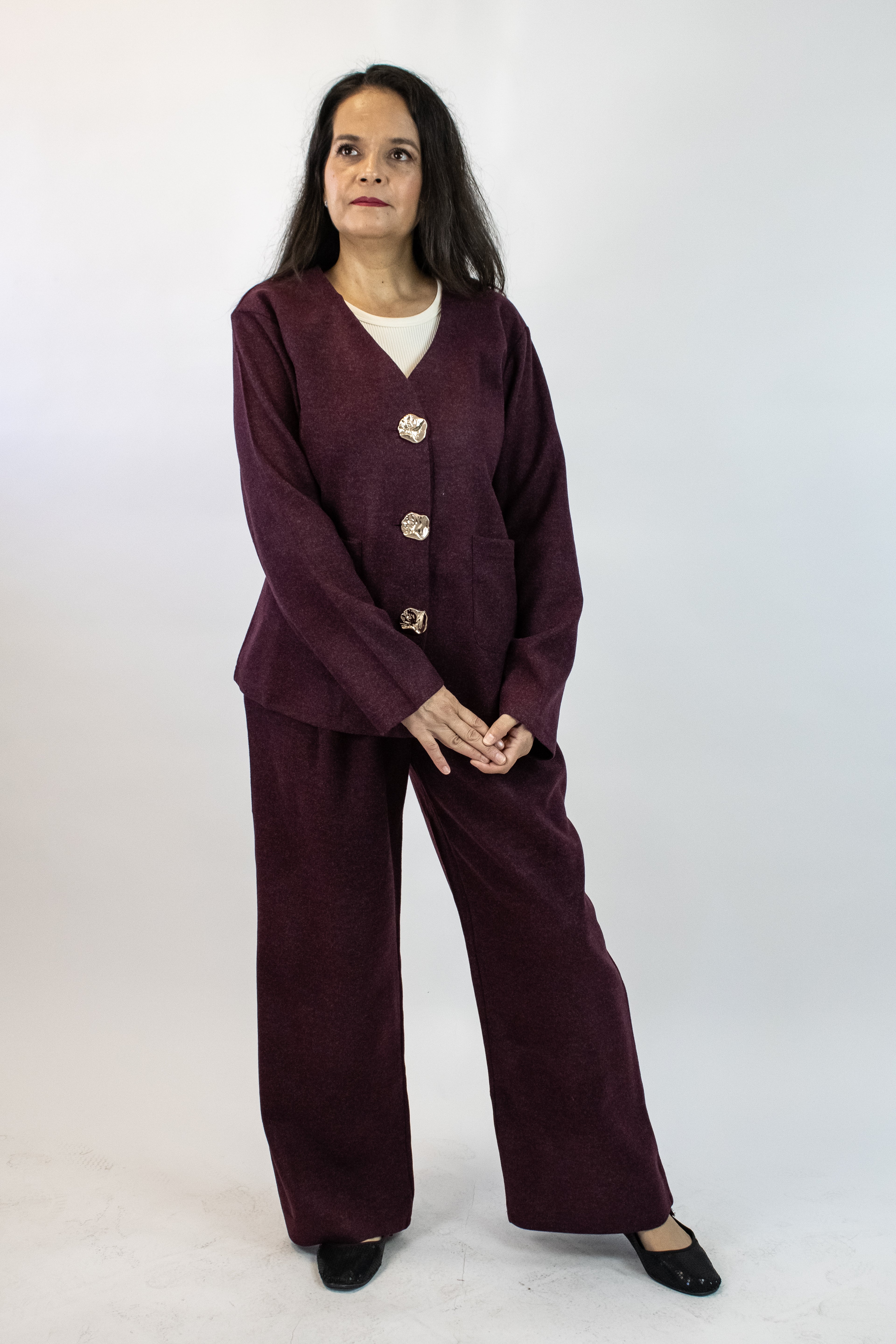 GT-3M158 Conjunto Gamuza con Botones Irregulares