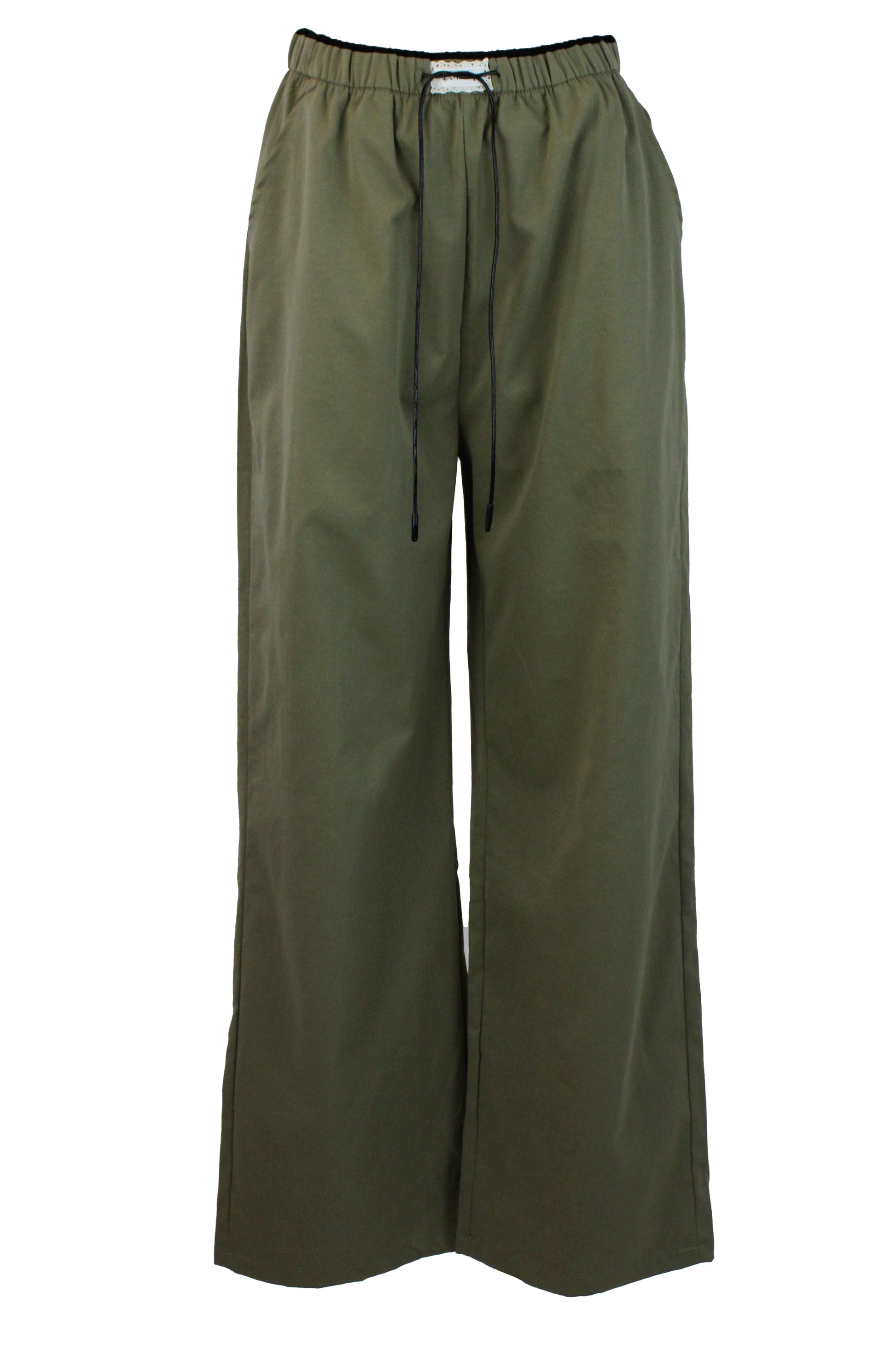 XM02043 Pantalonera con Bordado Superior