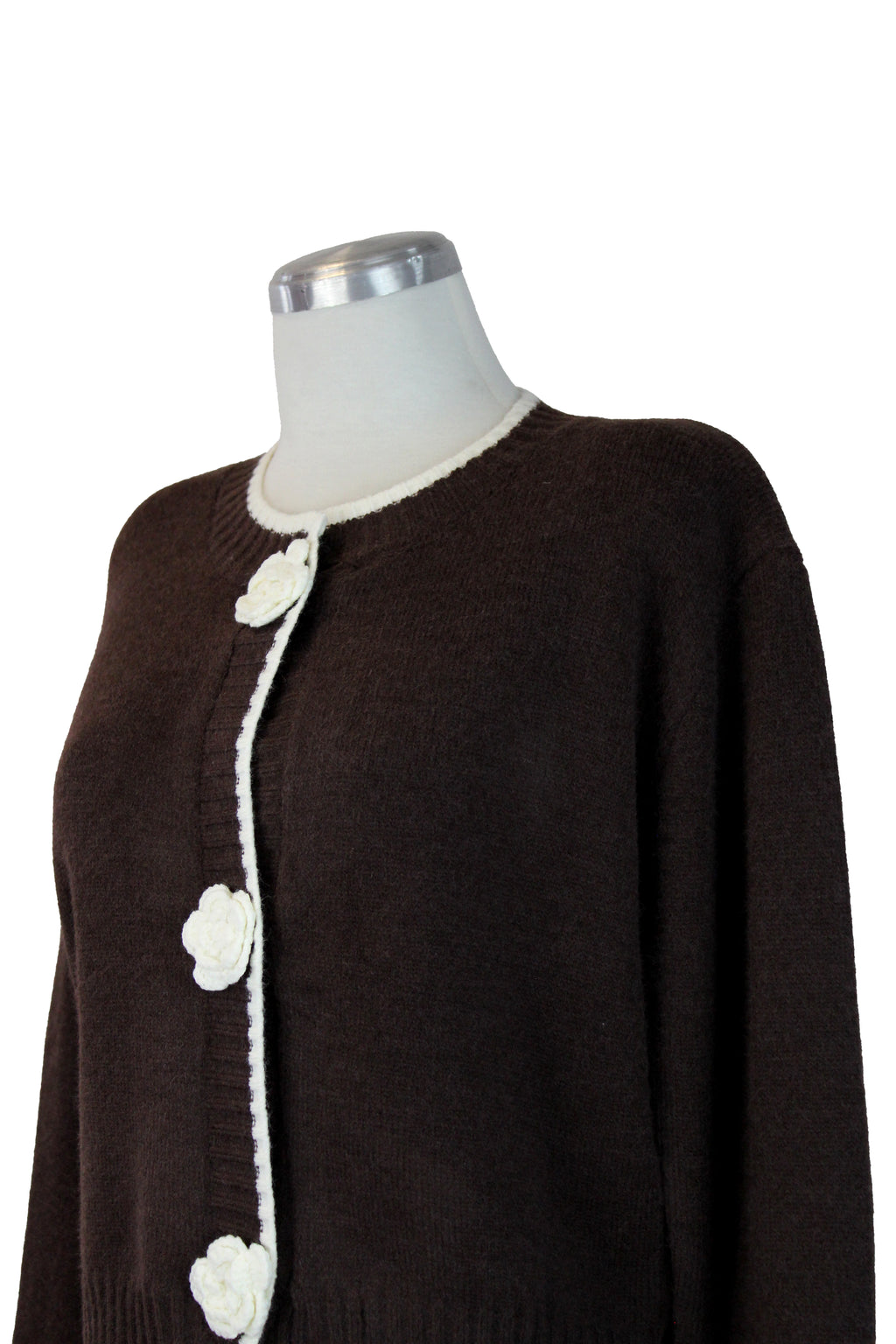 MKN-24222 Suéter tipo Chaleco Flores Bordadas