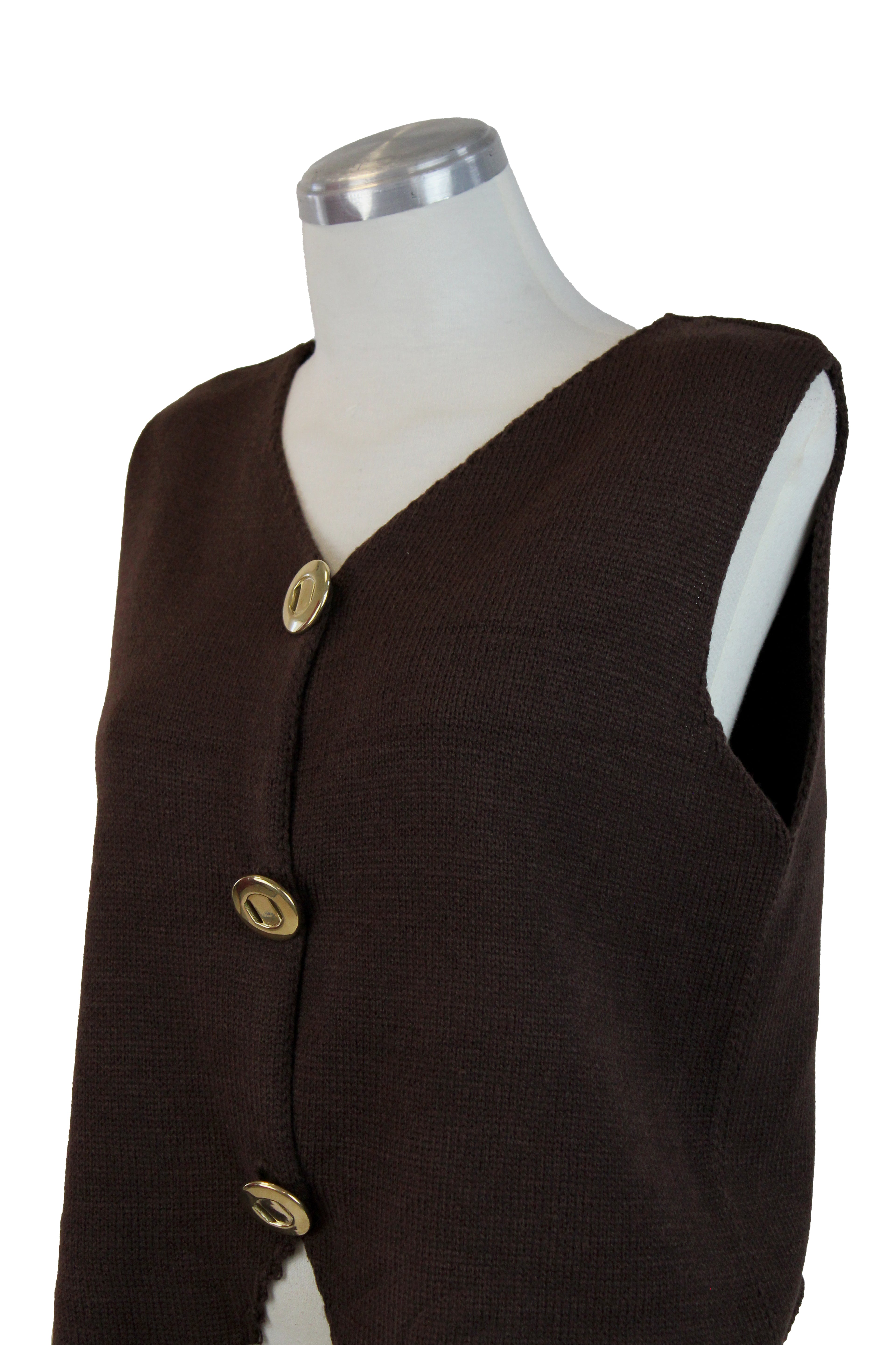 2557 Chaleco Bordes Trenzados con Botones Dorados