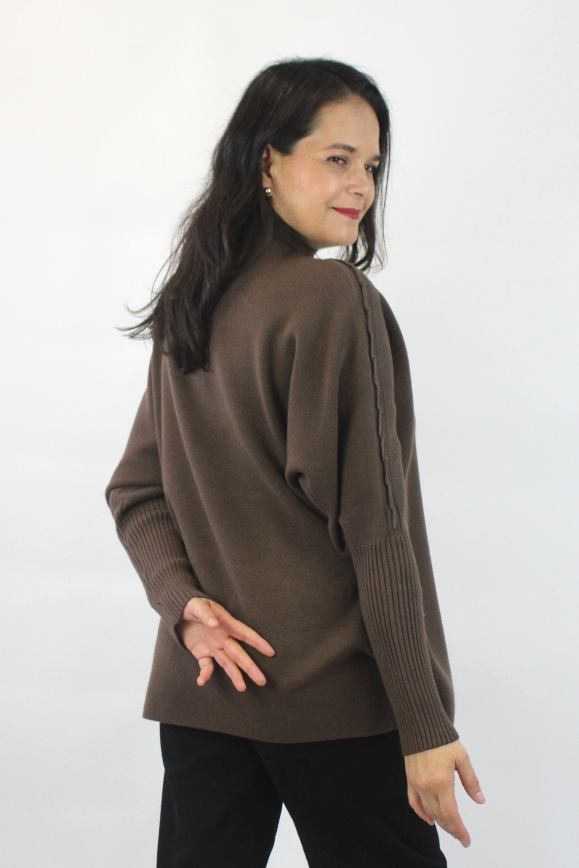 OJ-2763 Suéter Tejido y Tiras con Nudos en Mangas