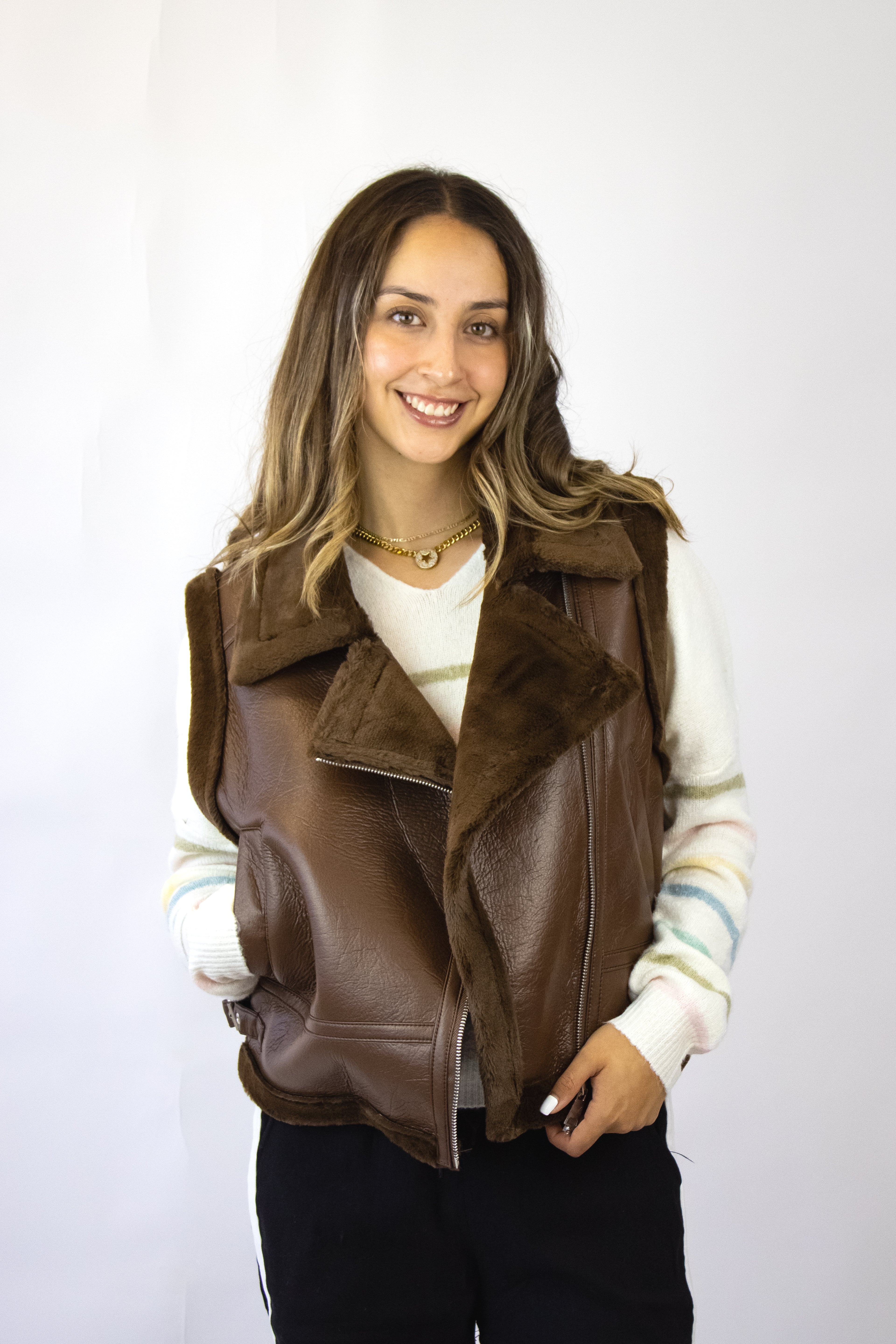 7726 Chaleco Con Zipper Bordes Afelpados