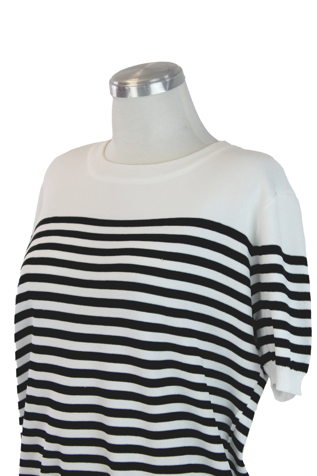 MZ-25053 Blusa Tipo Suéter Líneas Horizontales Consecutivas