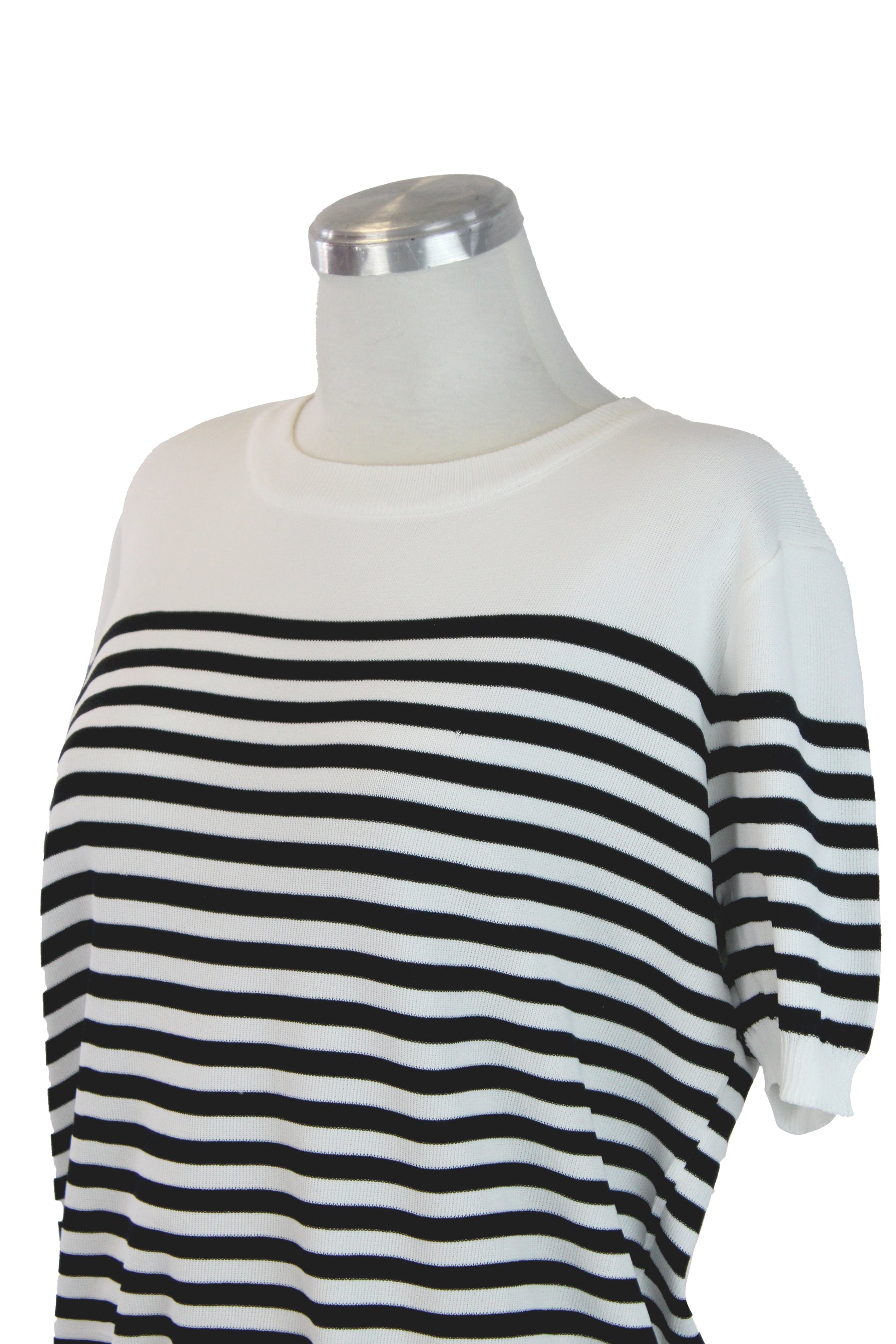 MZ-25053 Blusa Tipo Suéter Líneas Horizontales Consecutivas