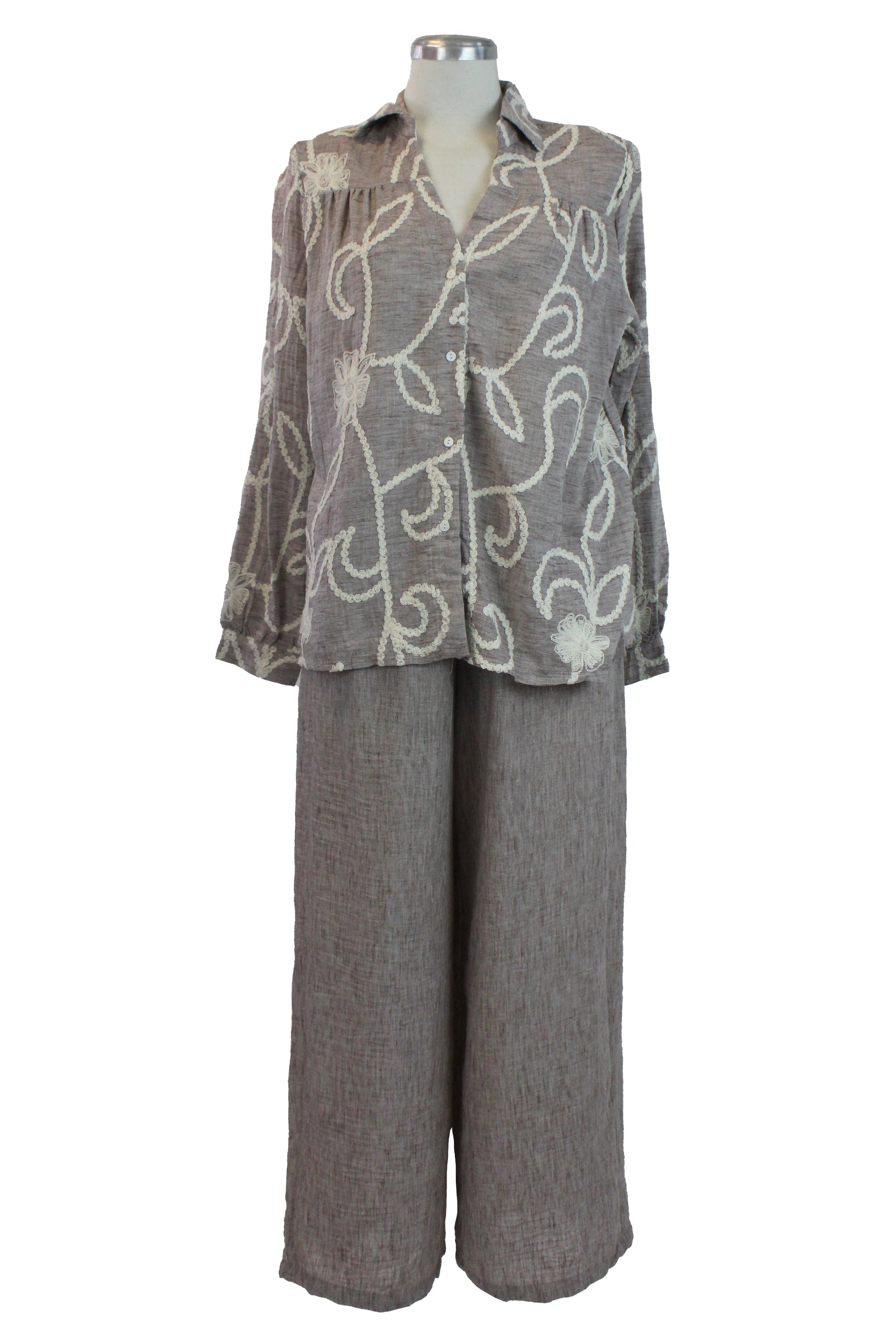 XJ-3252 Conjunto de Camisa con Bordado de Flores