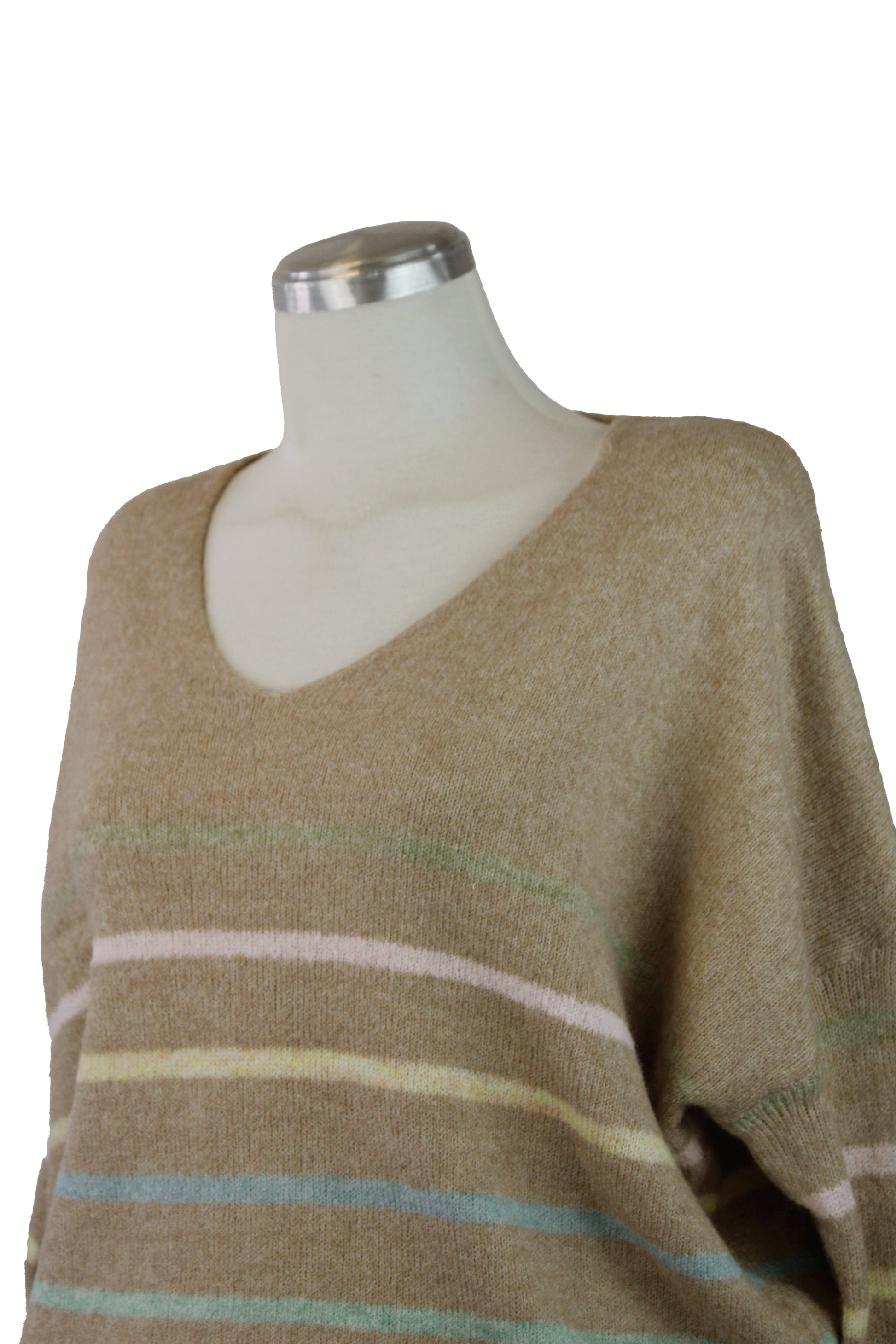 5003 Suéter Cuello V Líneas Colores