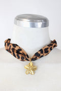 BADFL Bandana Animal P con Dije Flor
