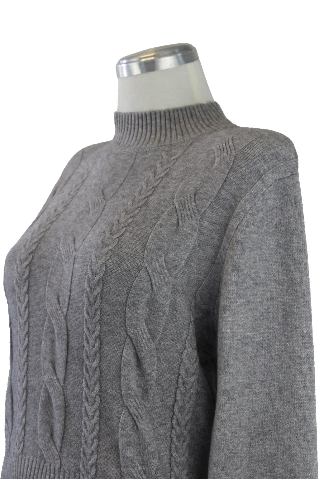 1276 Suéter Tejido con Trenzas y Botones en Manga