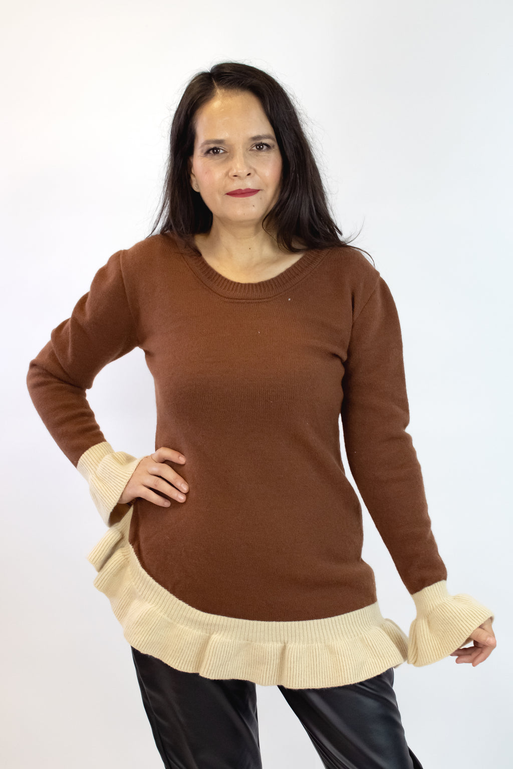 2566 Suéter Tejido Manga Larga  Bordes Hondeados