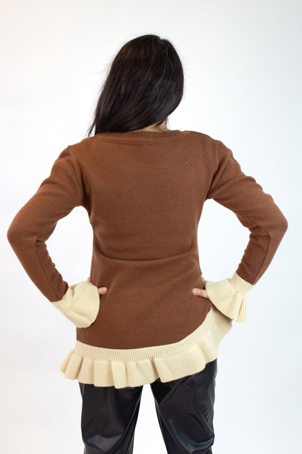 2566 Suéter Tejido Manga Larga  Bordes Hondeados