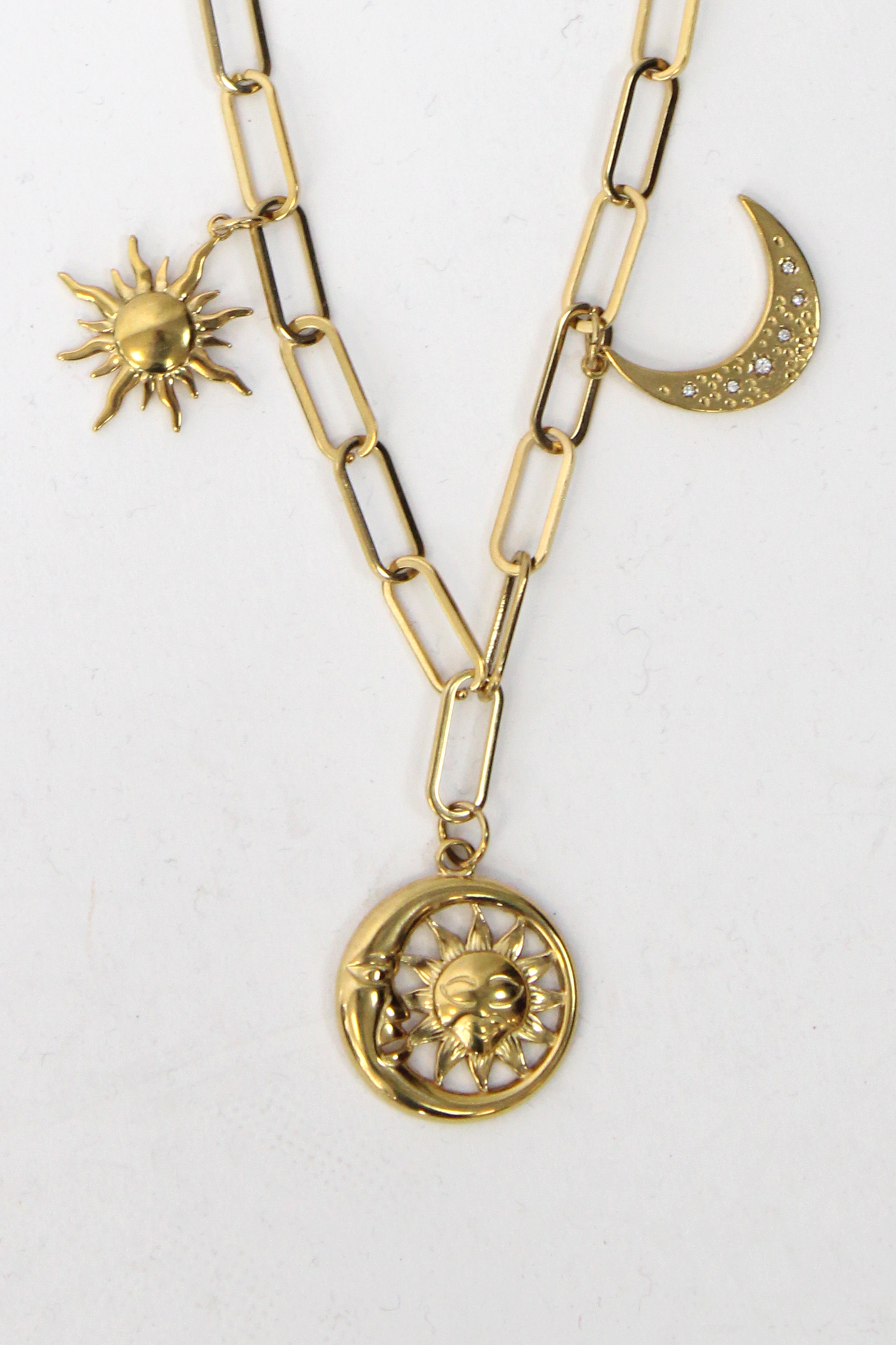 COSLU Collar Maxi Eslabones Dijes Sol y Luna Brillos