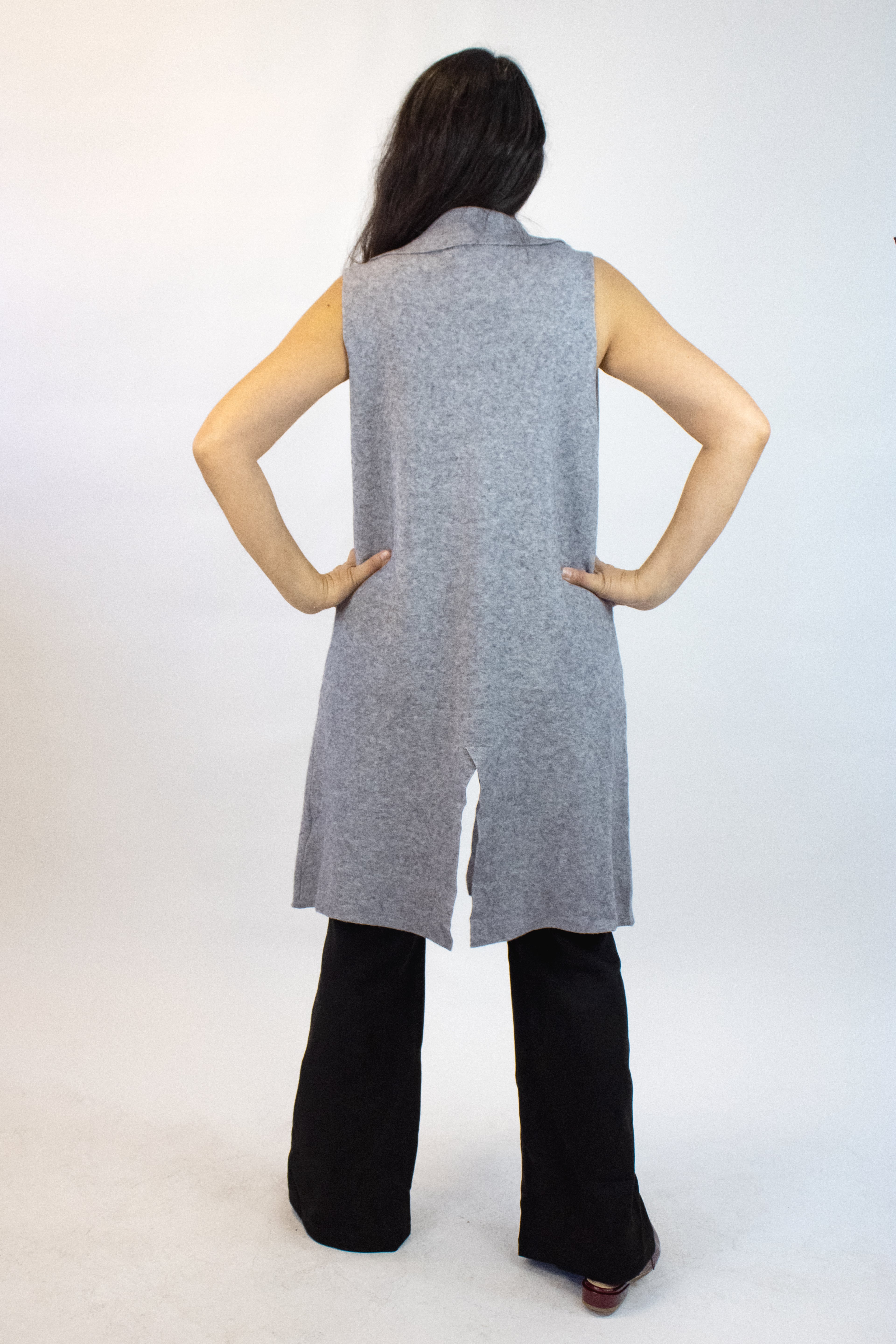 Z-1188M Chaleco Tipo Suéter Largo con Botones