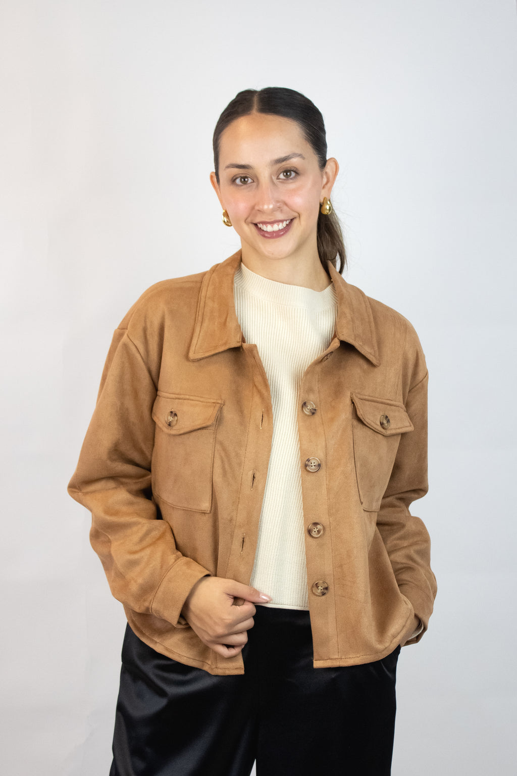 2351 Chamarra Gamuza 2 Bolsas Frontales