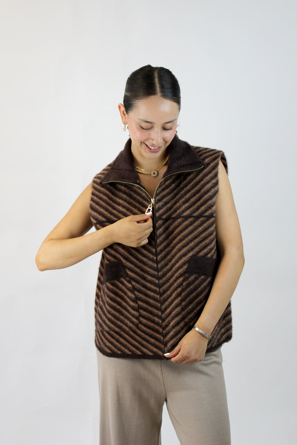 B225-1 Chaleco Líneas Afelpado Con Zipper