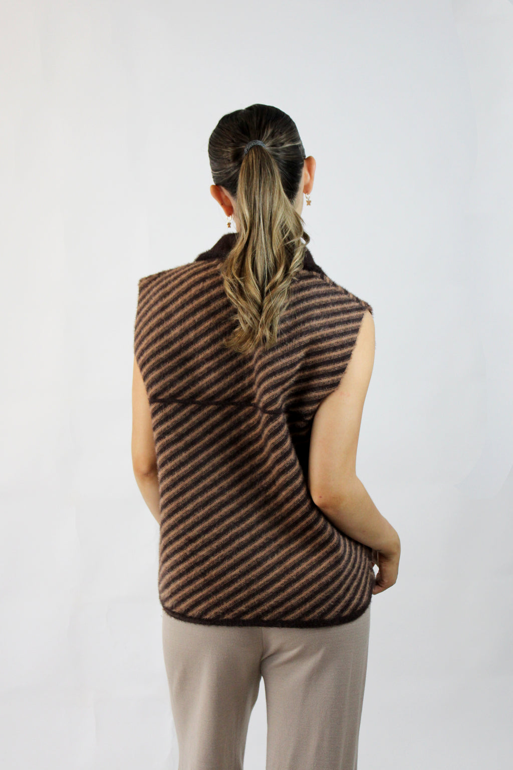 B225-1 Chaleco Líneas Afelpado Con Zipper