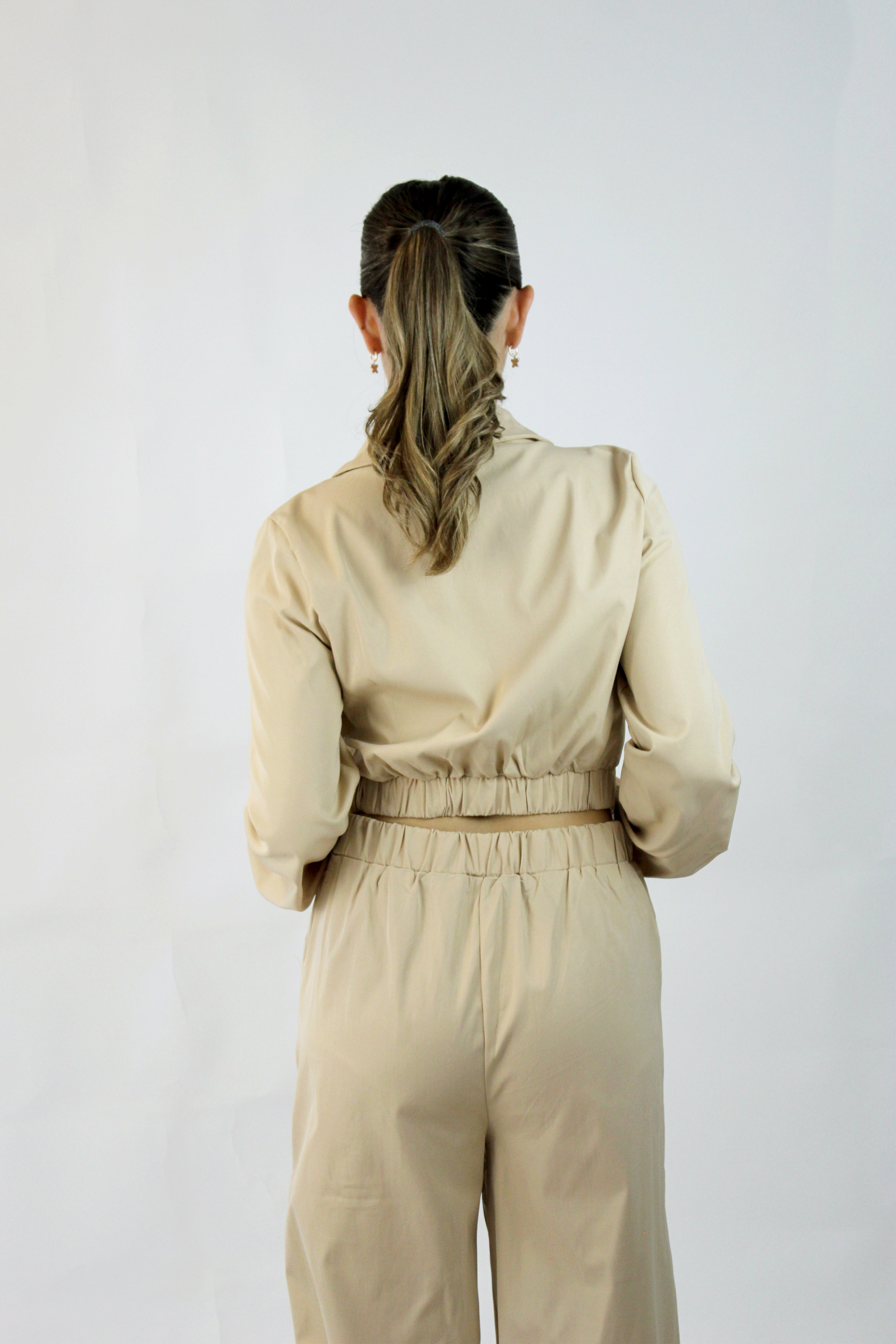 LIF5013 Conjunto Tipo Cargo Con Broches