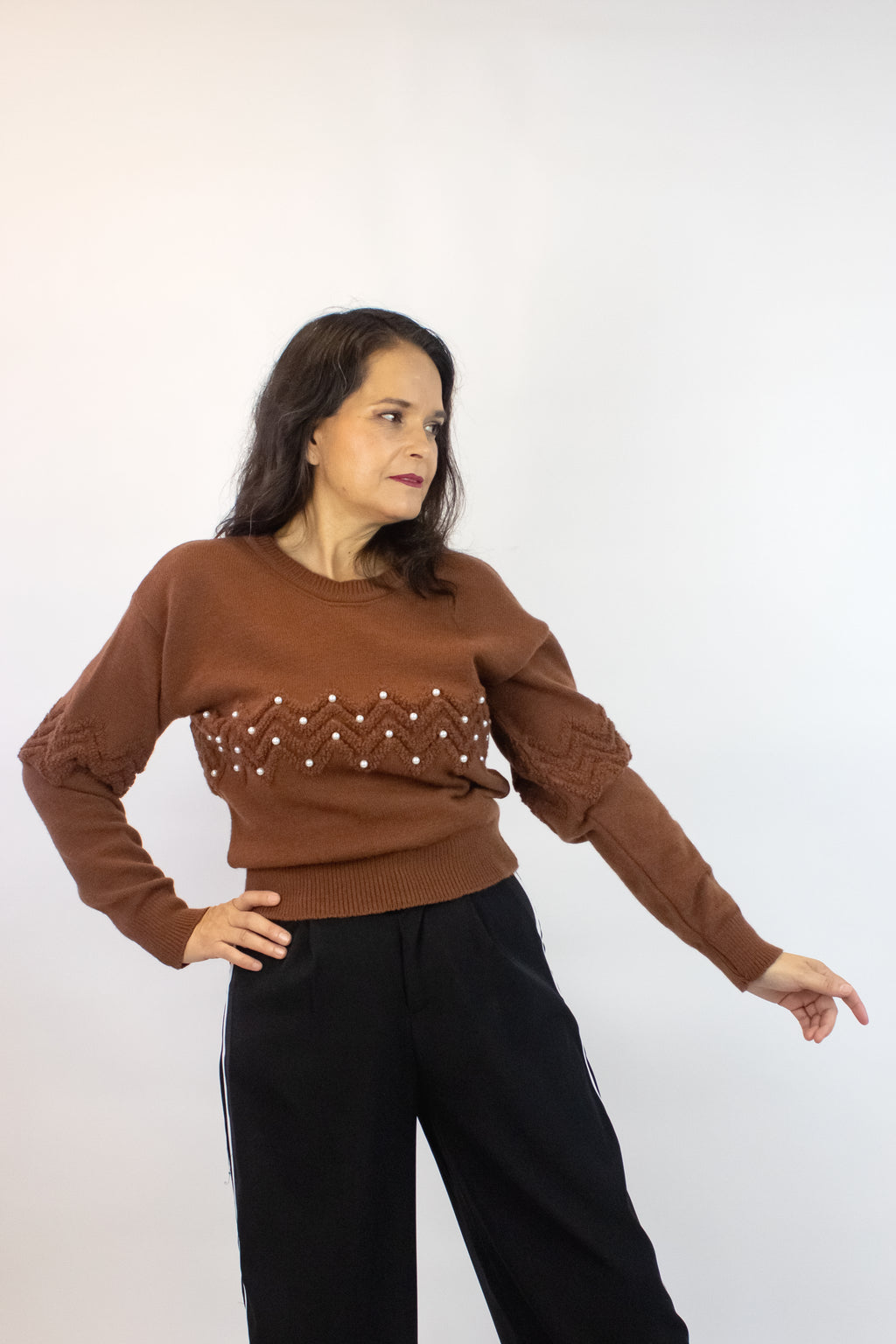 2536 Suéter Tejido Ondas Afelpadas con Perlas