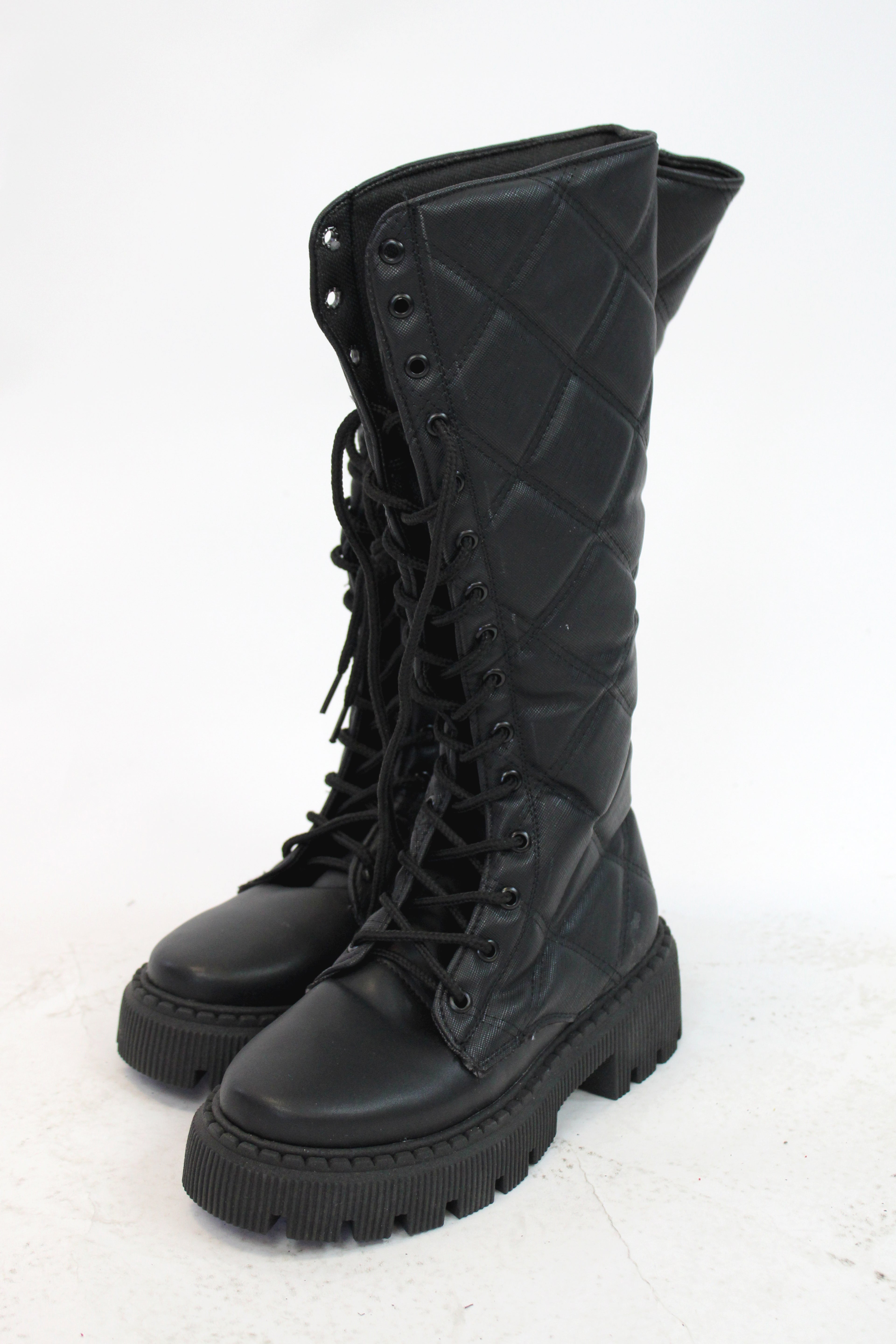 BT25 Bota Alta Tipo Militar Capitonado Rombo