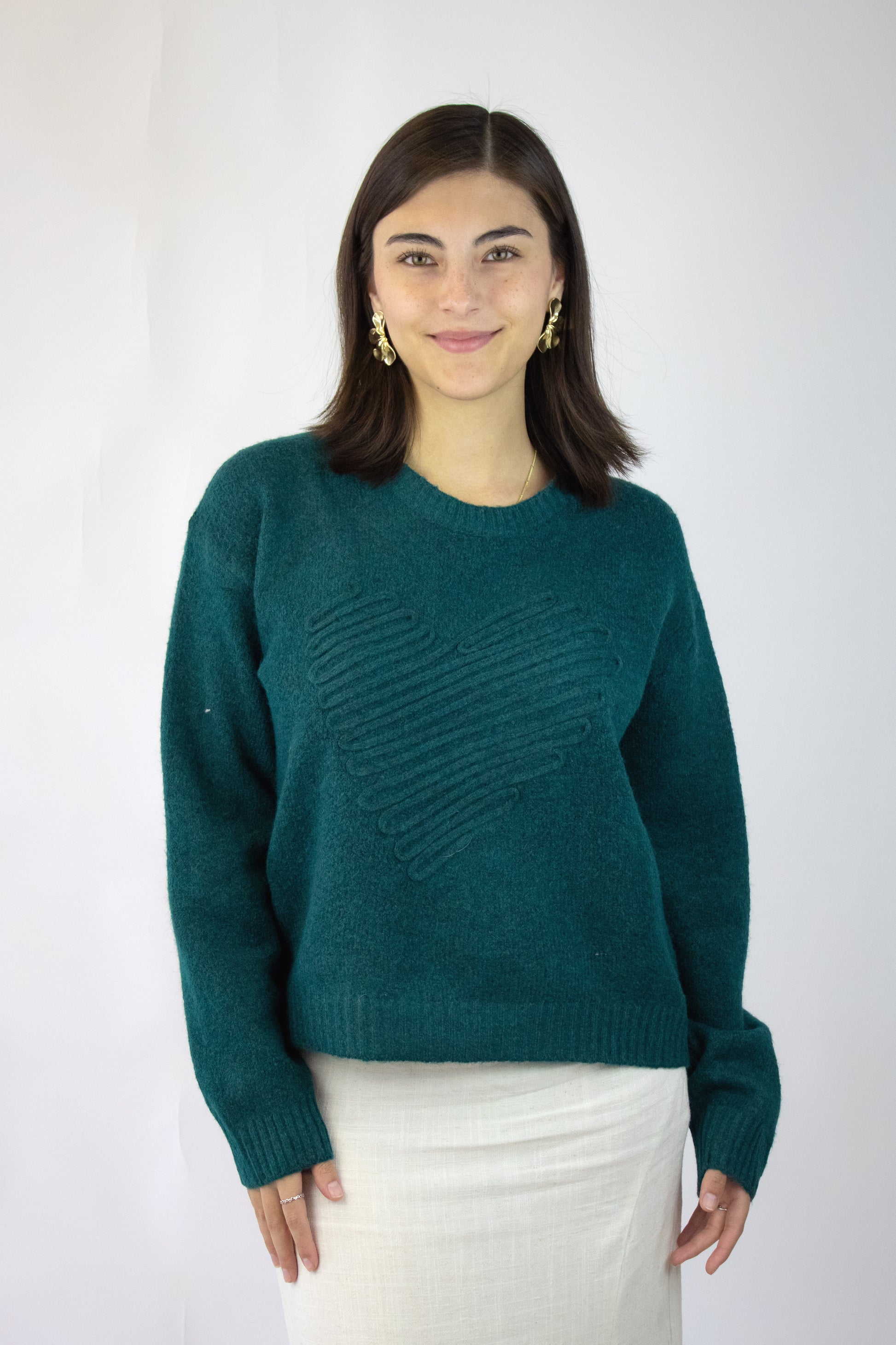 JL34223 Suéter Corazón Bordado