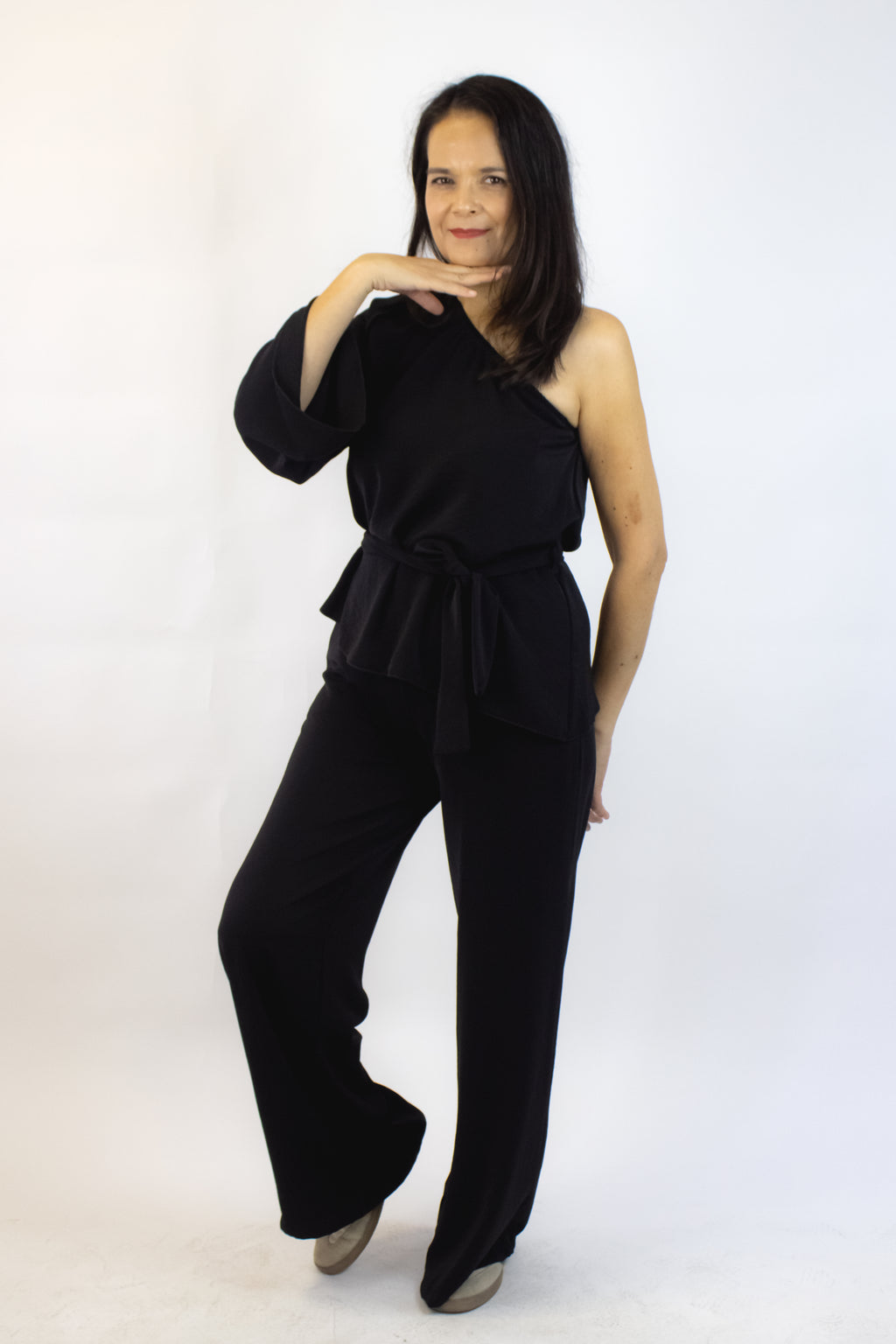 1081DBJ Conjunto Blusa con Maga Caída Nudo Lateral