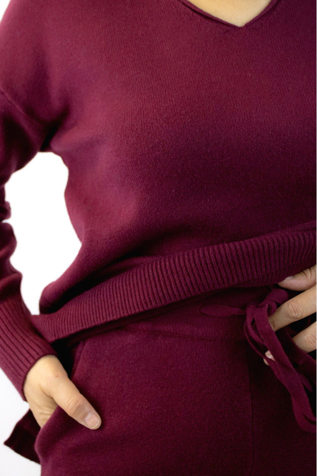 OJ-2666MA Conjunto Tipo Suéter con Cuello V