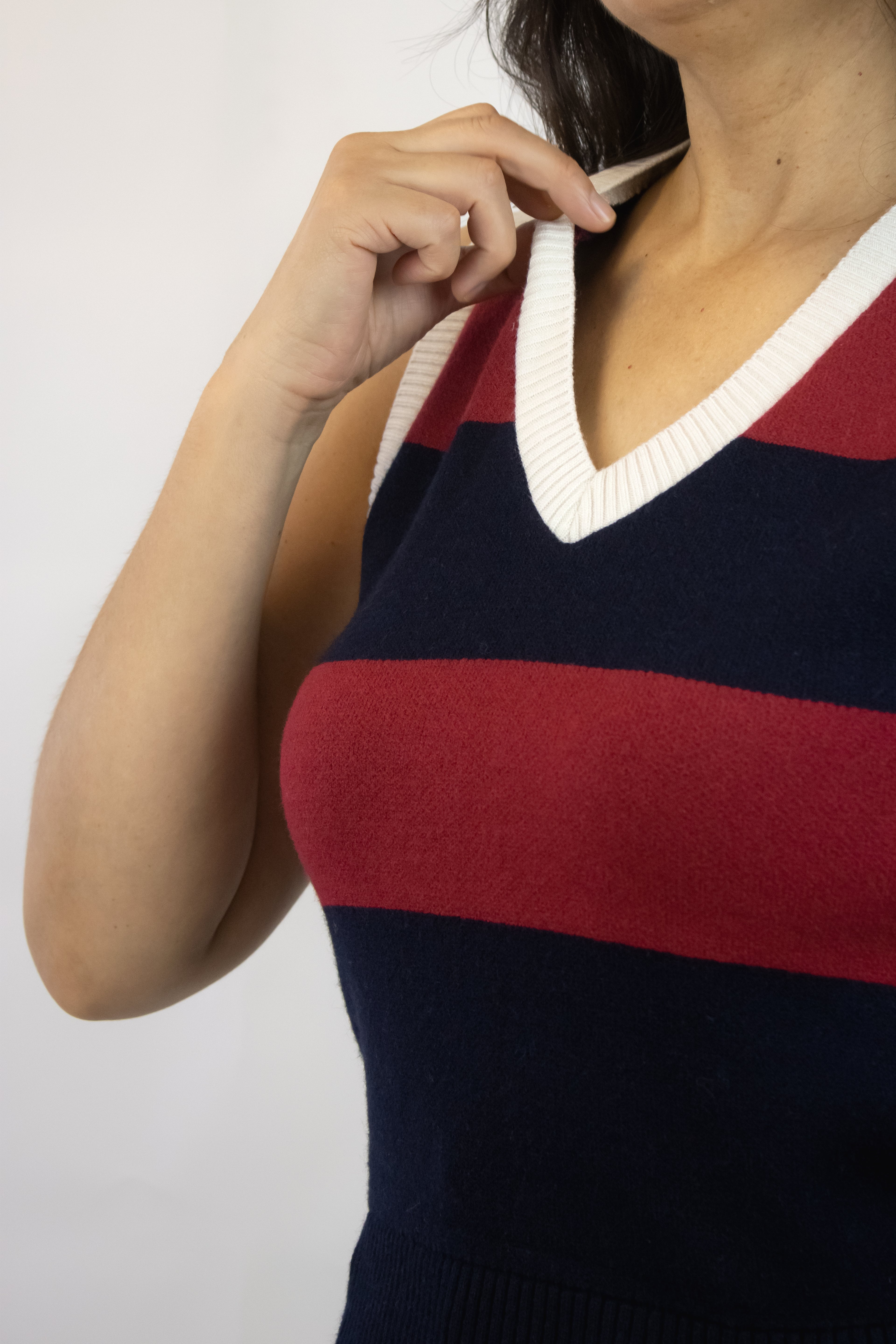 24325 Chaleco Tejido Rayas Bicolor