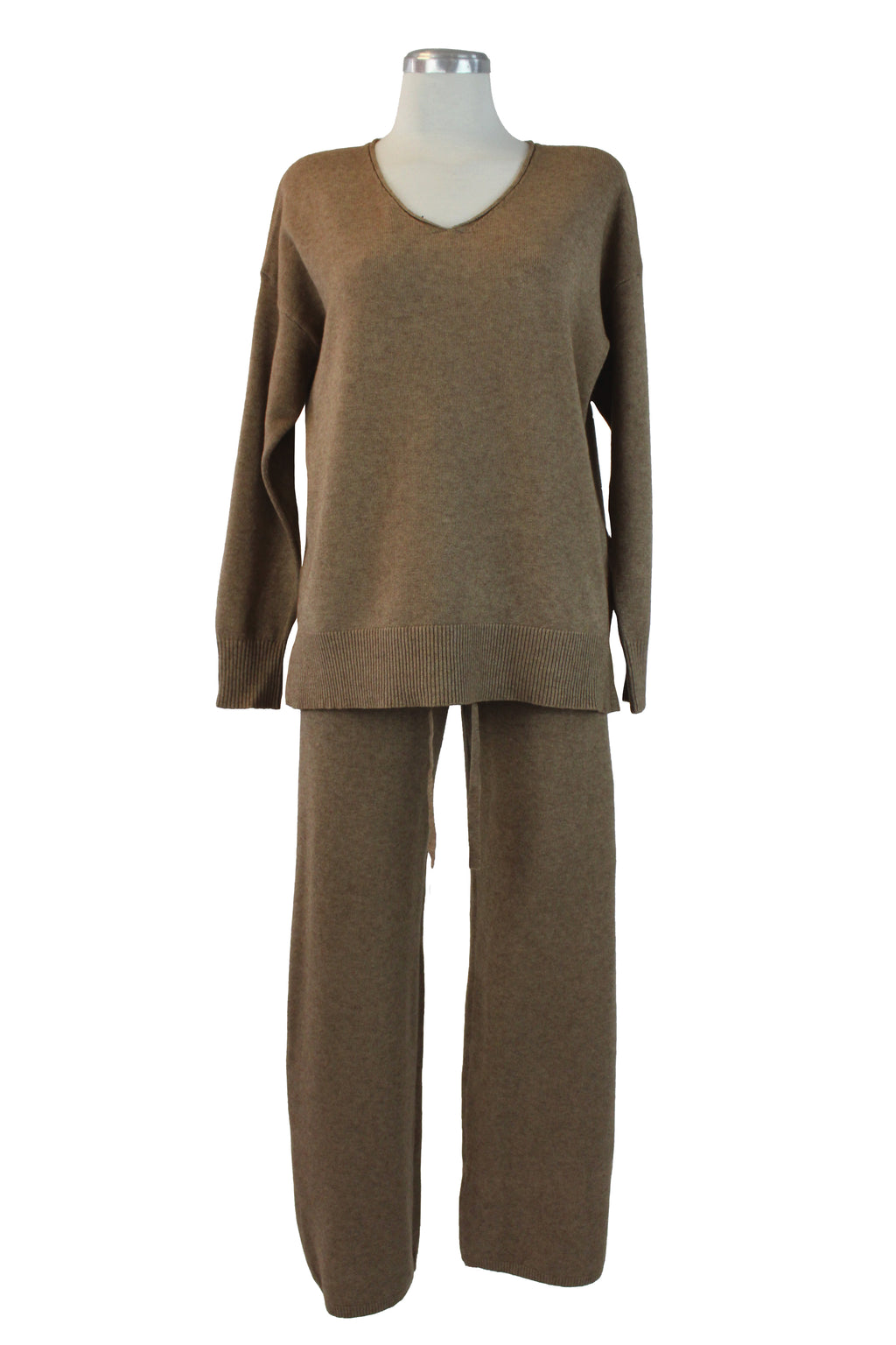OJ-2666MA Conjunto Tipo Suéter con Cuello V