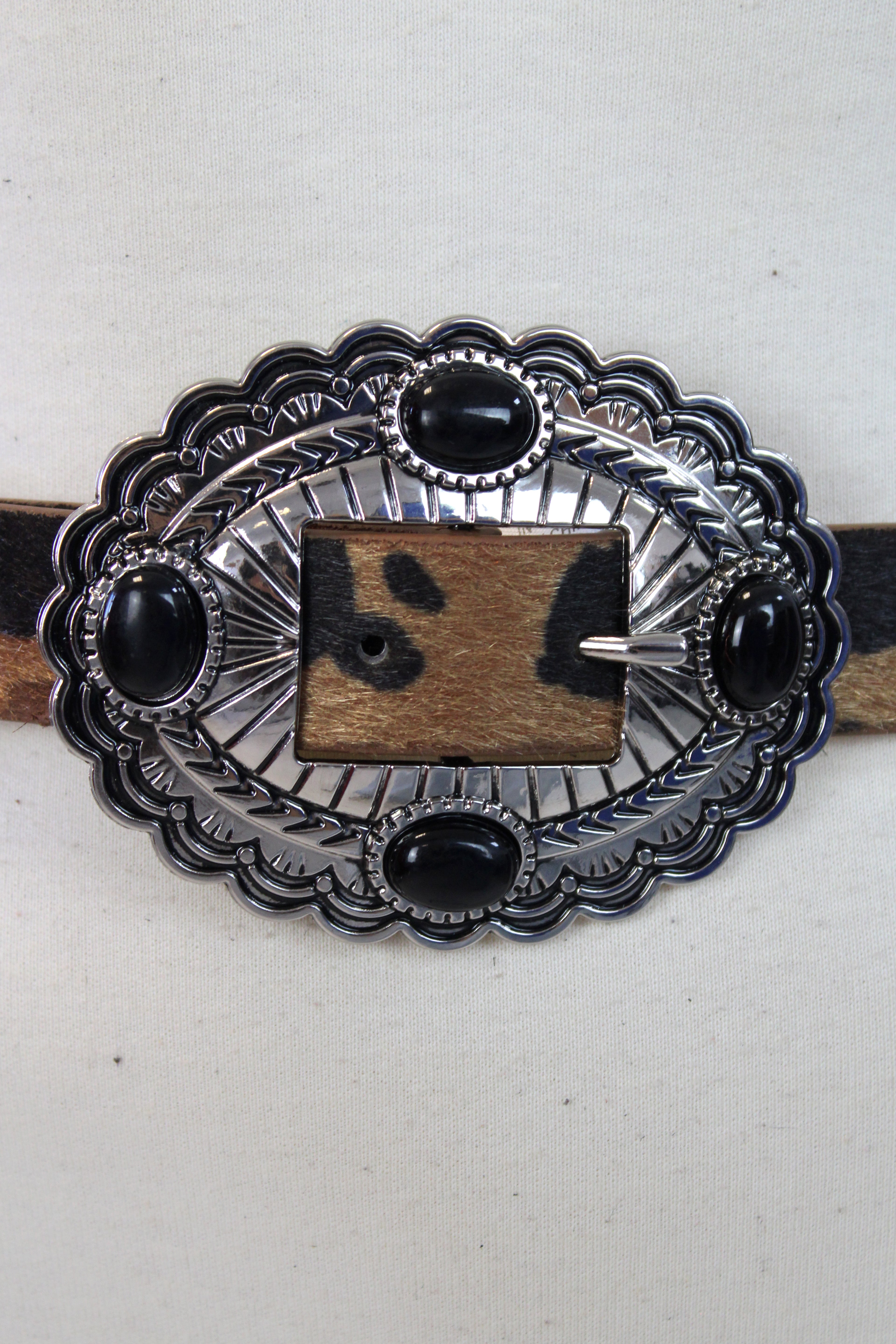 26003 Cinto Animal P con Hebilla Grabada