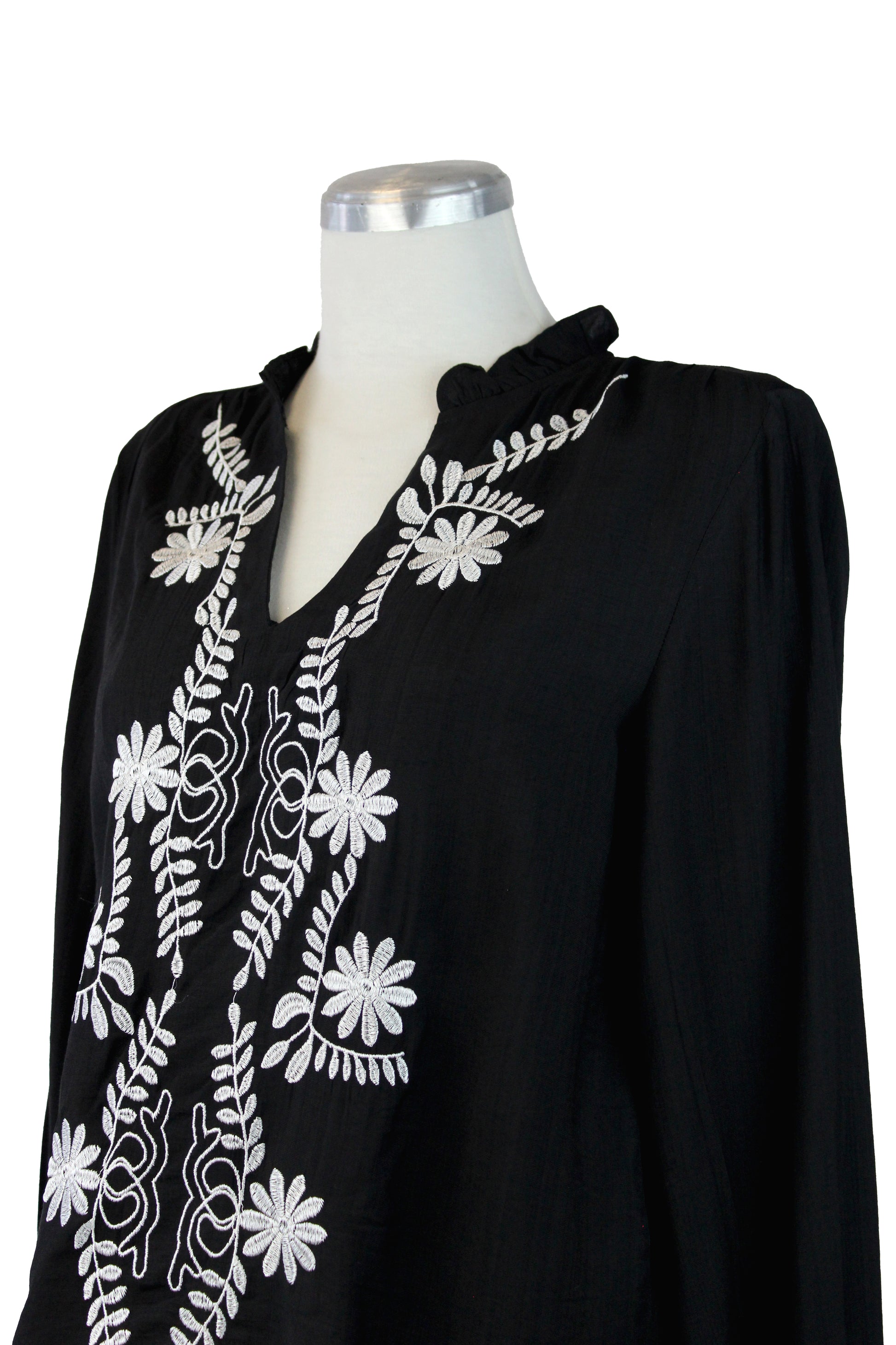 YM16060 Blusa Manga Larga Bordada