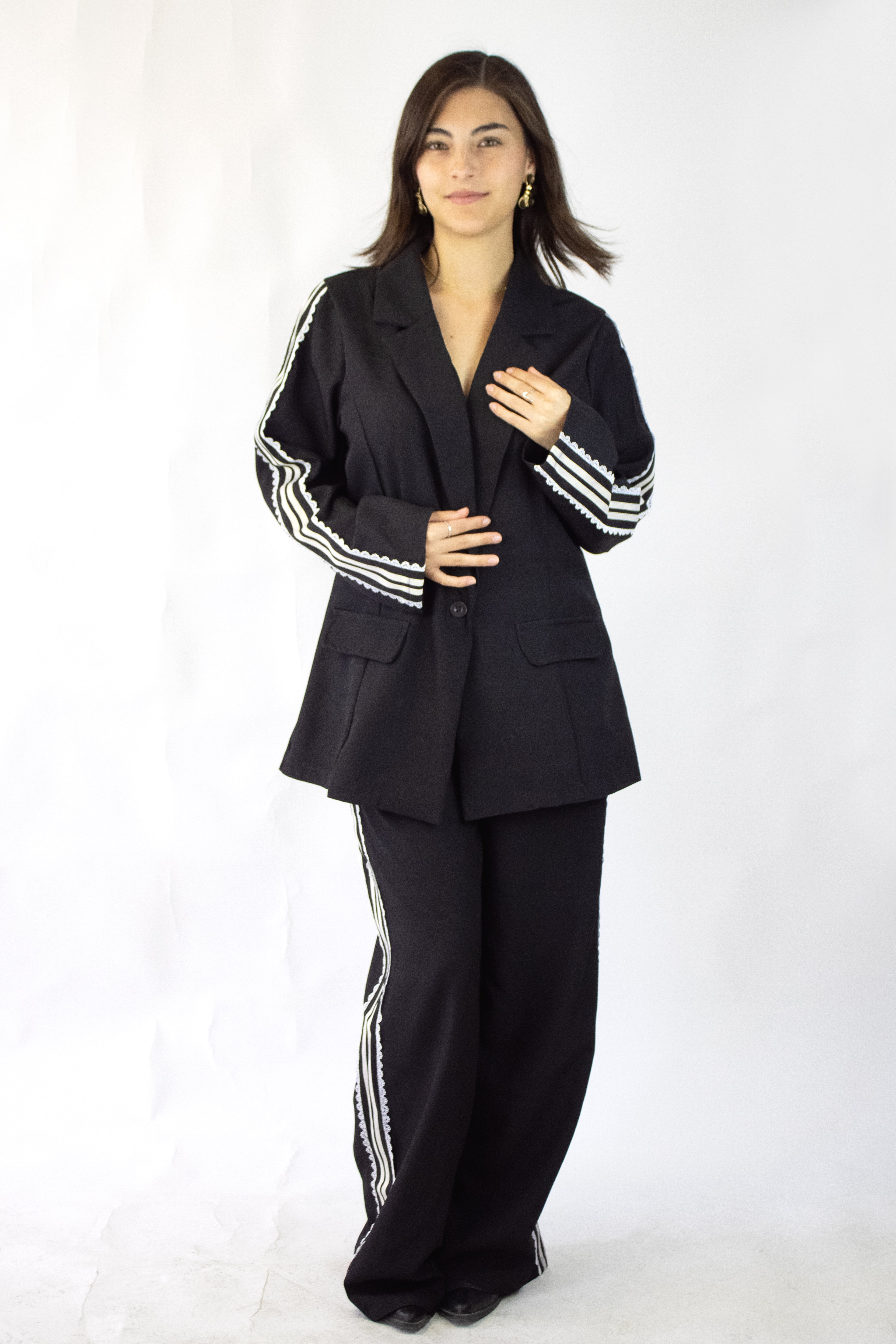 ZS01200 Conjunto Saco Con Encaje Lateral