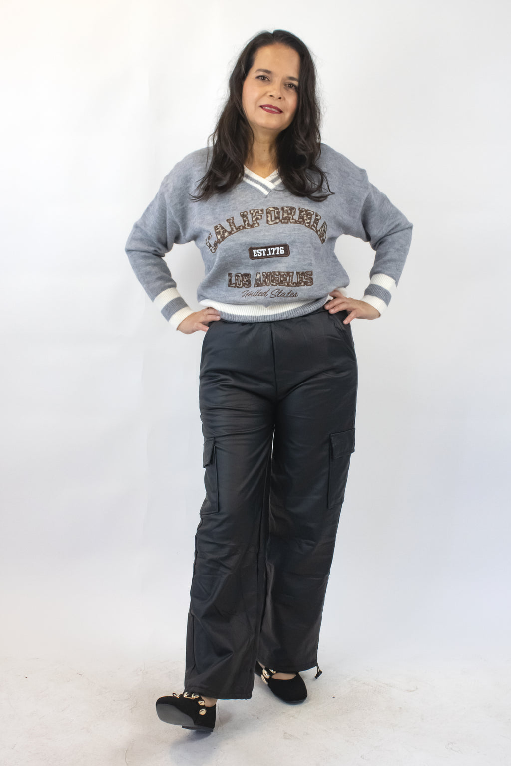 F53 Pantalón Recto Tipo Cargo de Vinipiel