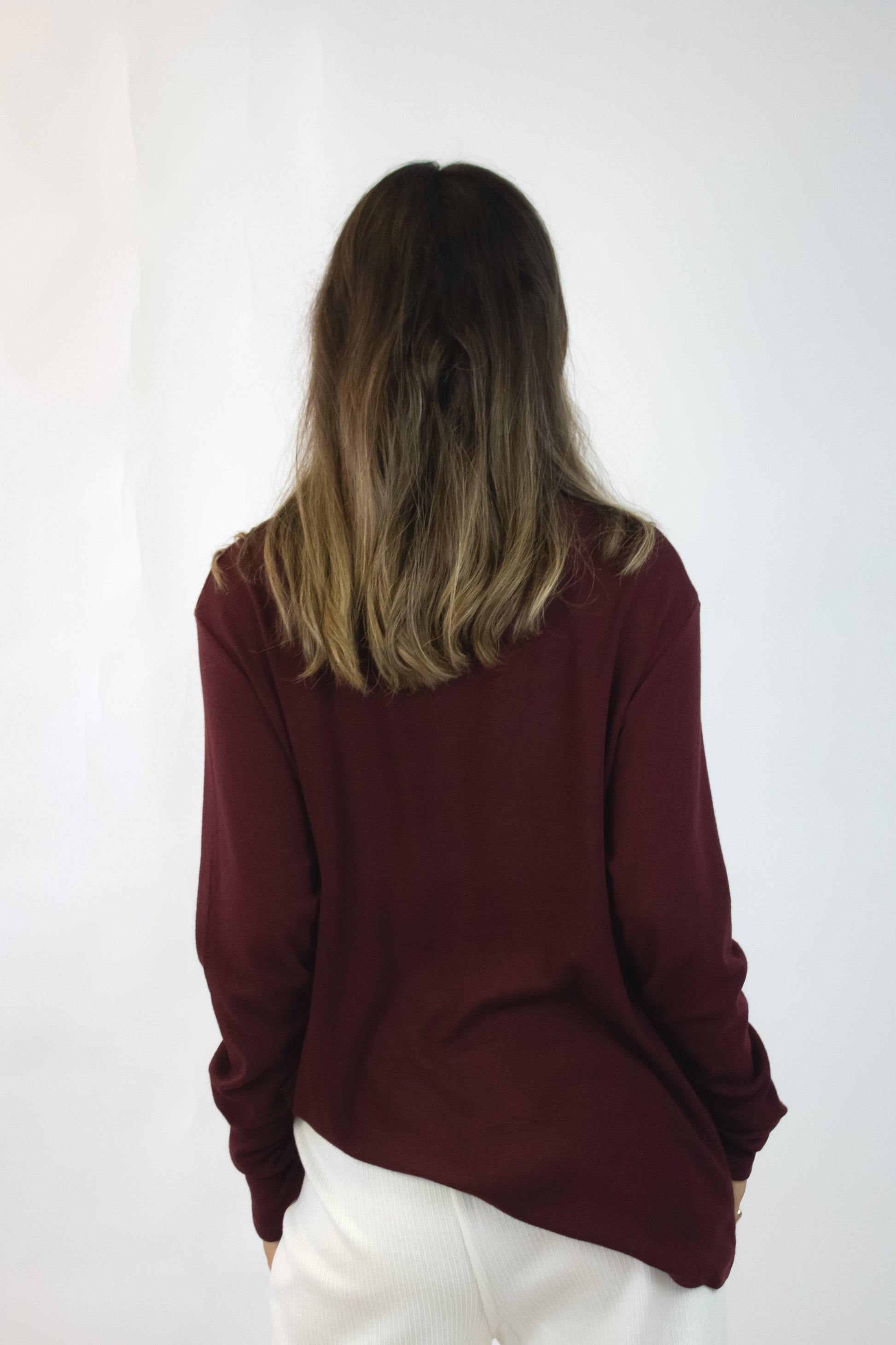 T3259-1 Blusa Lisa Manga Larga Cuello Redondo