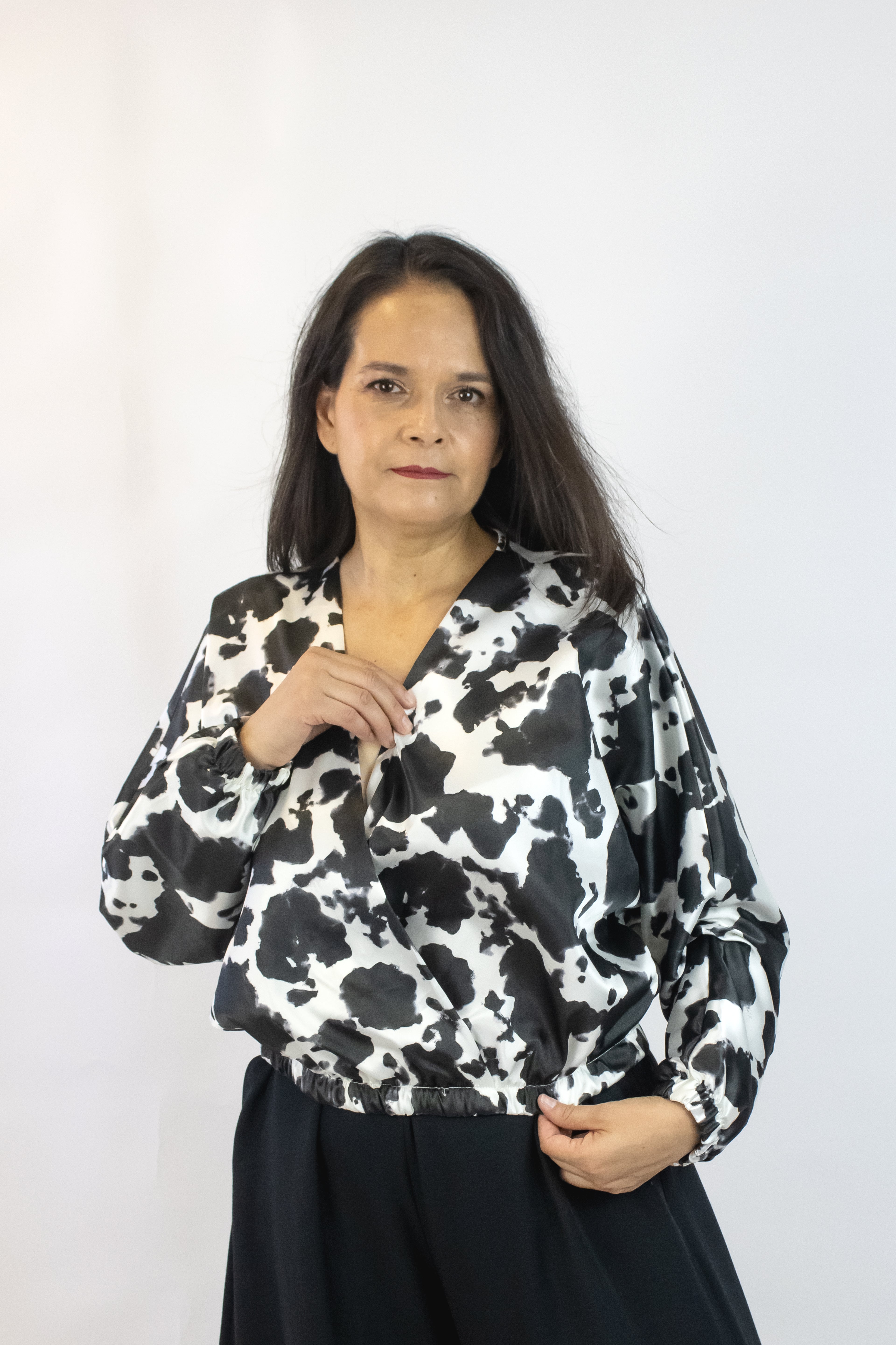 2658SV1J Camisa Satín Estampado Vaca