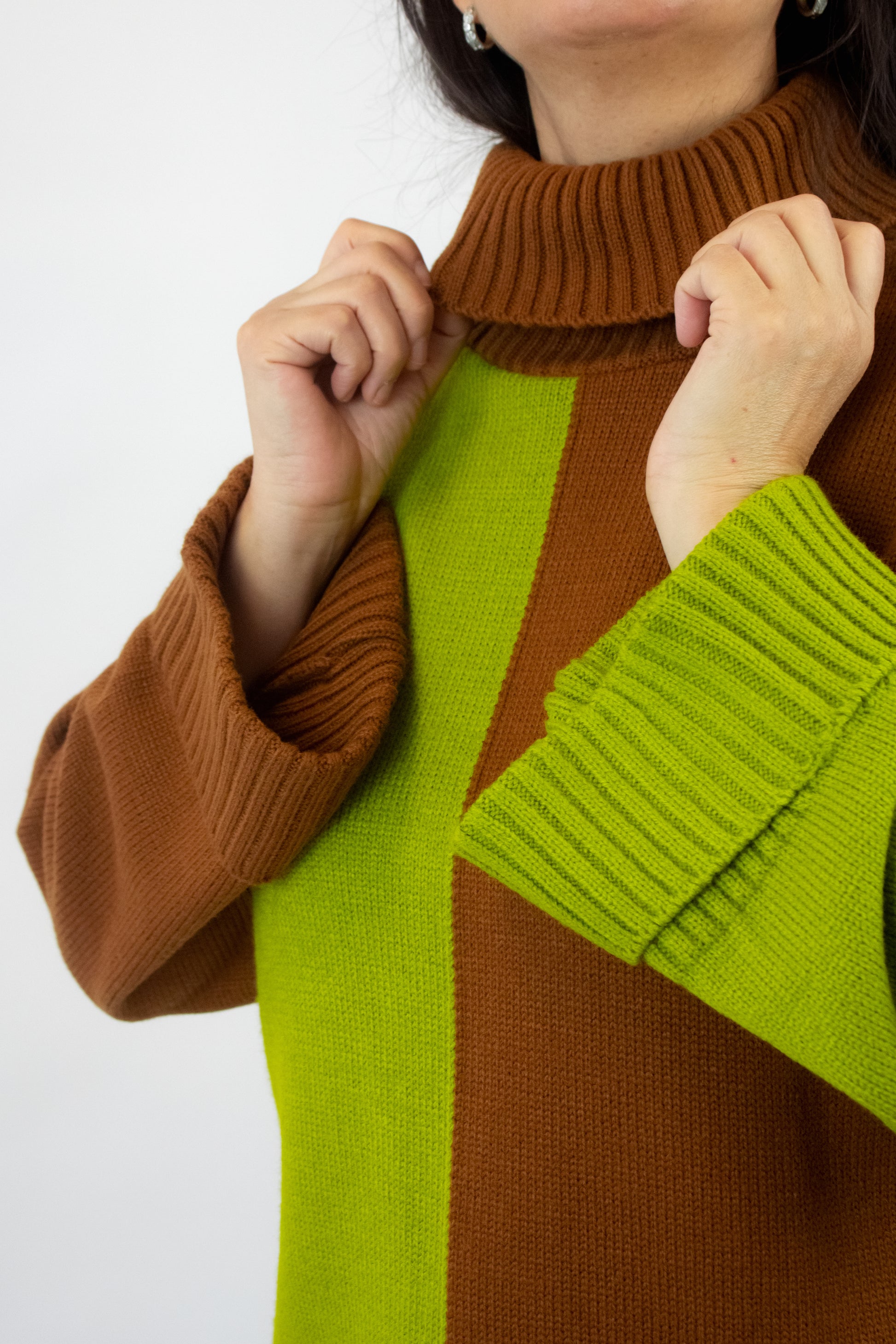 623 Sueter Largo Bitono a la Mitad