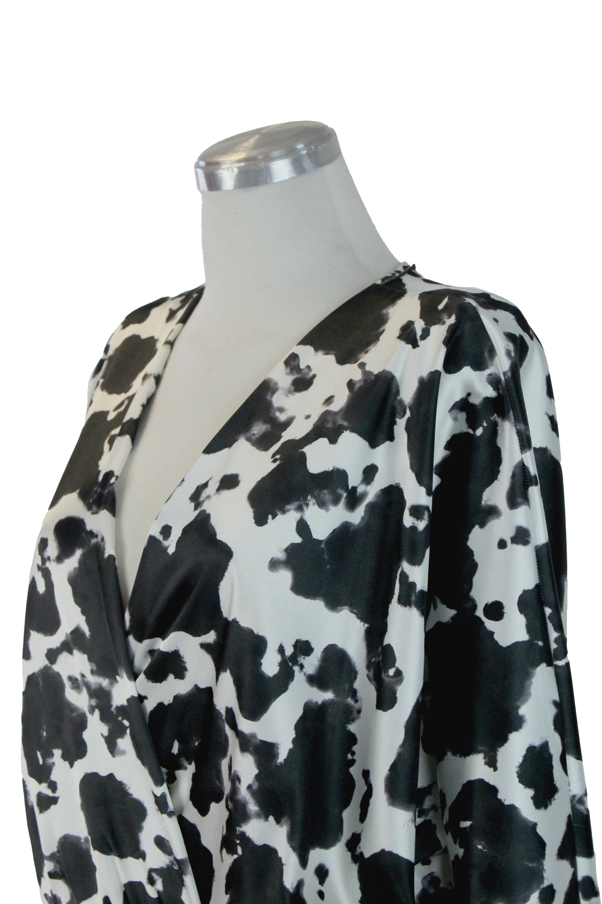 1318SVJ1 Blusa Estampado Vaca Escote Largo