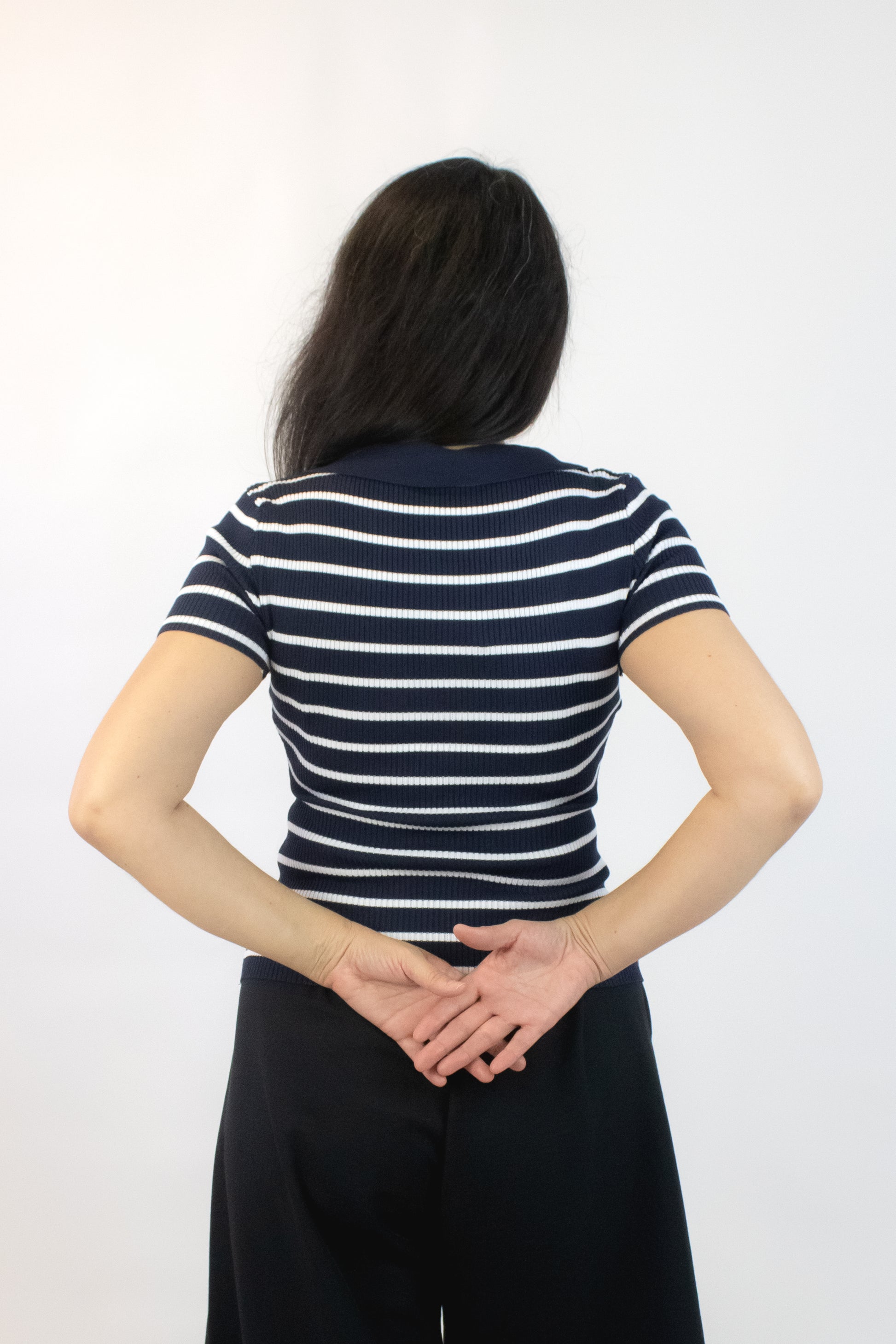 UB5050S Blusa Tejida con Escote y Rayas