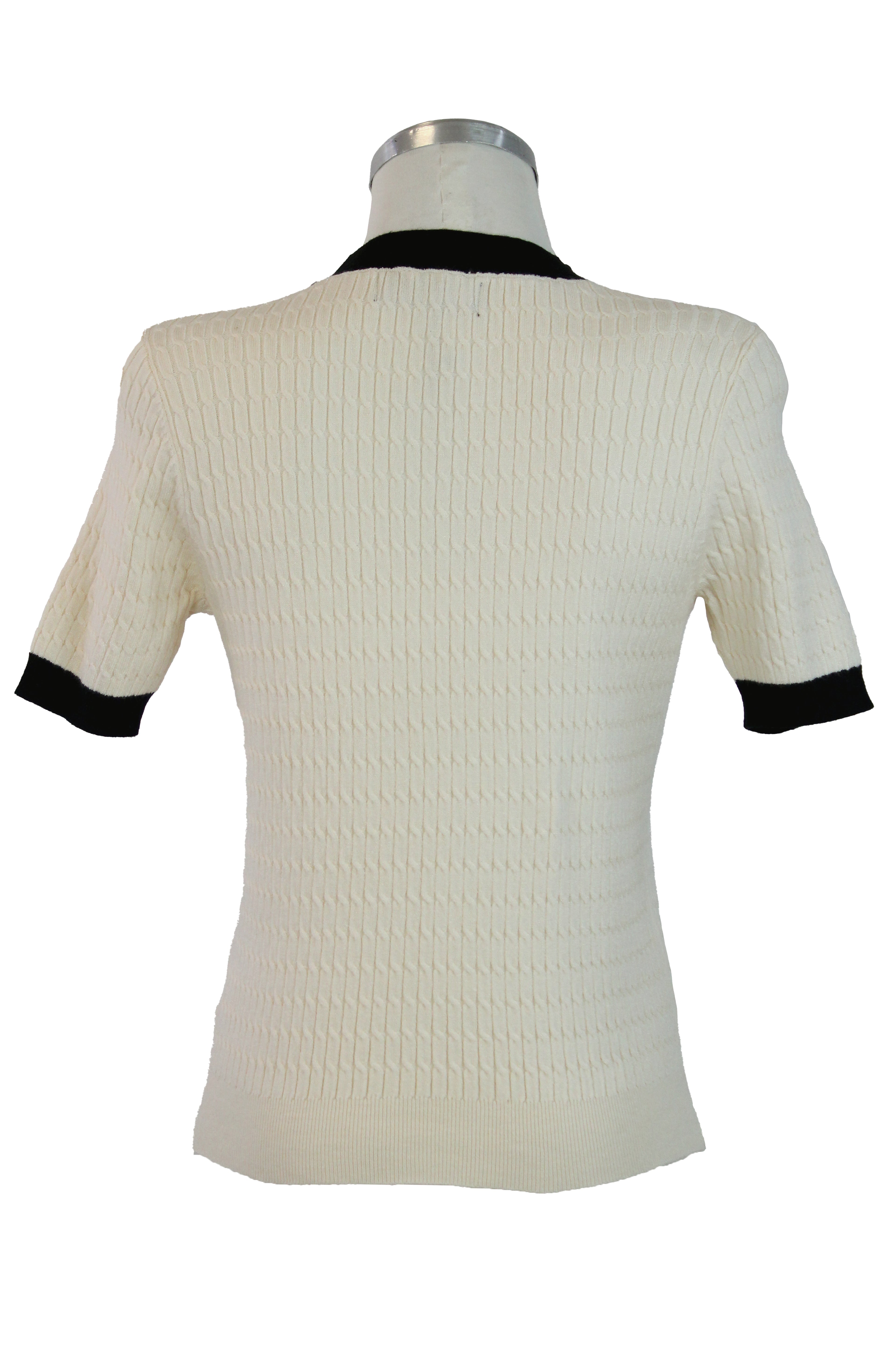 M50019 Blusa Tejida con Flor de Shakira