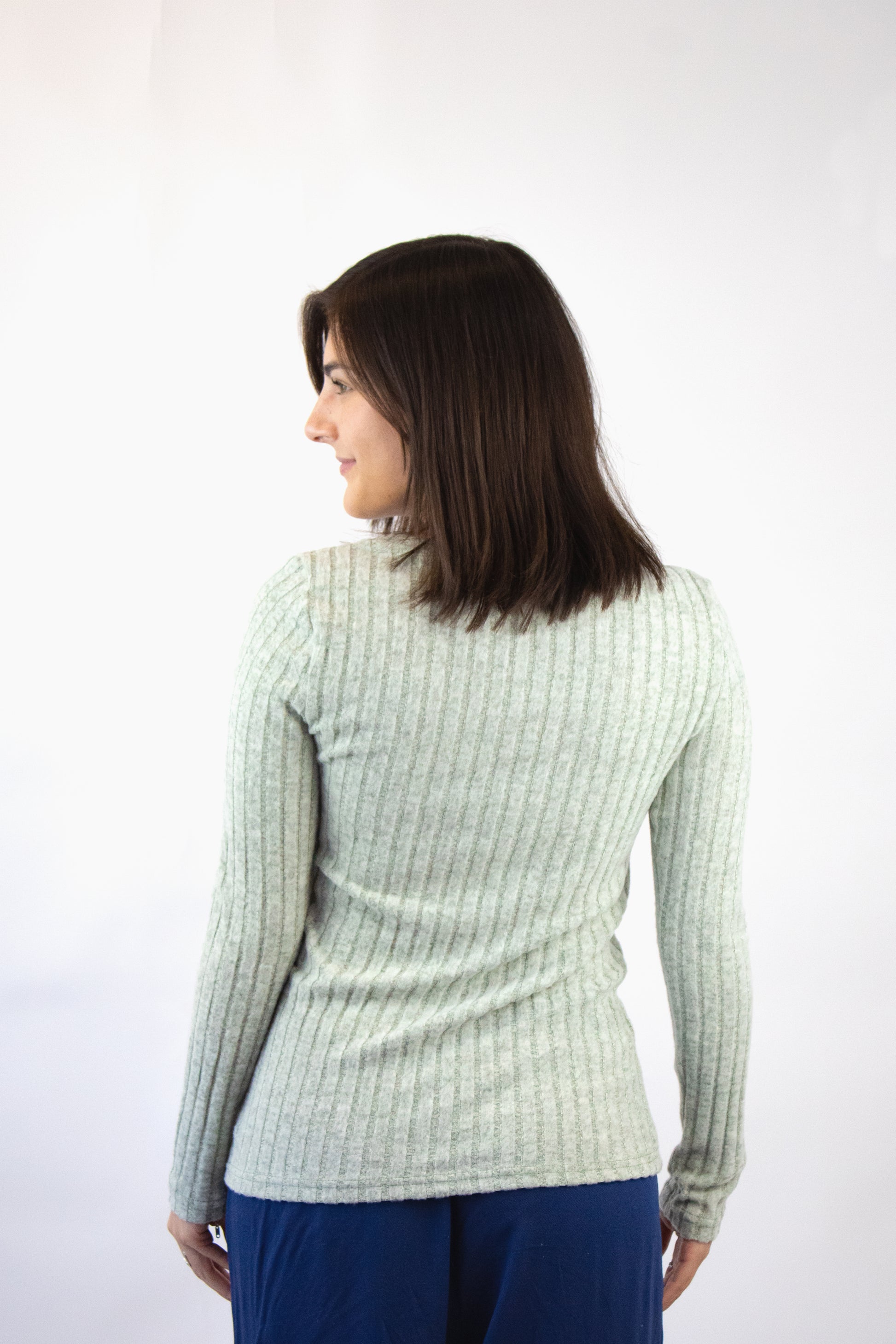 JW395 Blusa Líneas Verticales Afelpada