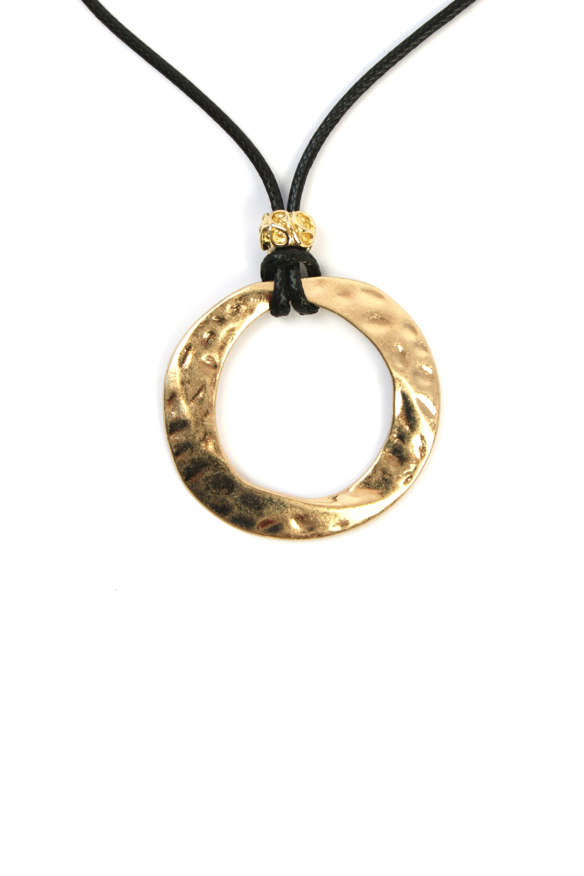 COL17 Collar De Cuero Aro Con Piedra Arriba