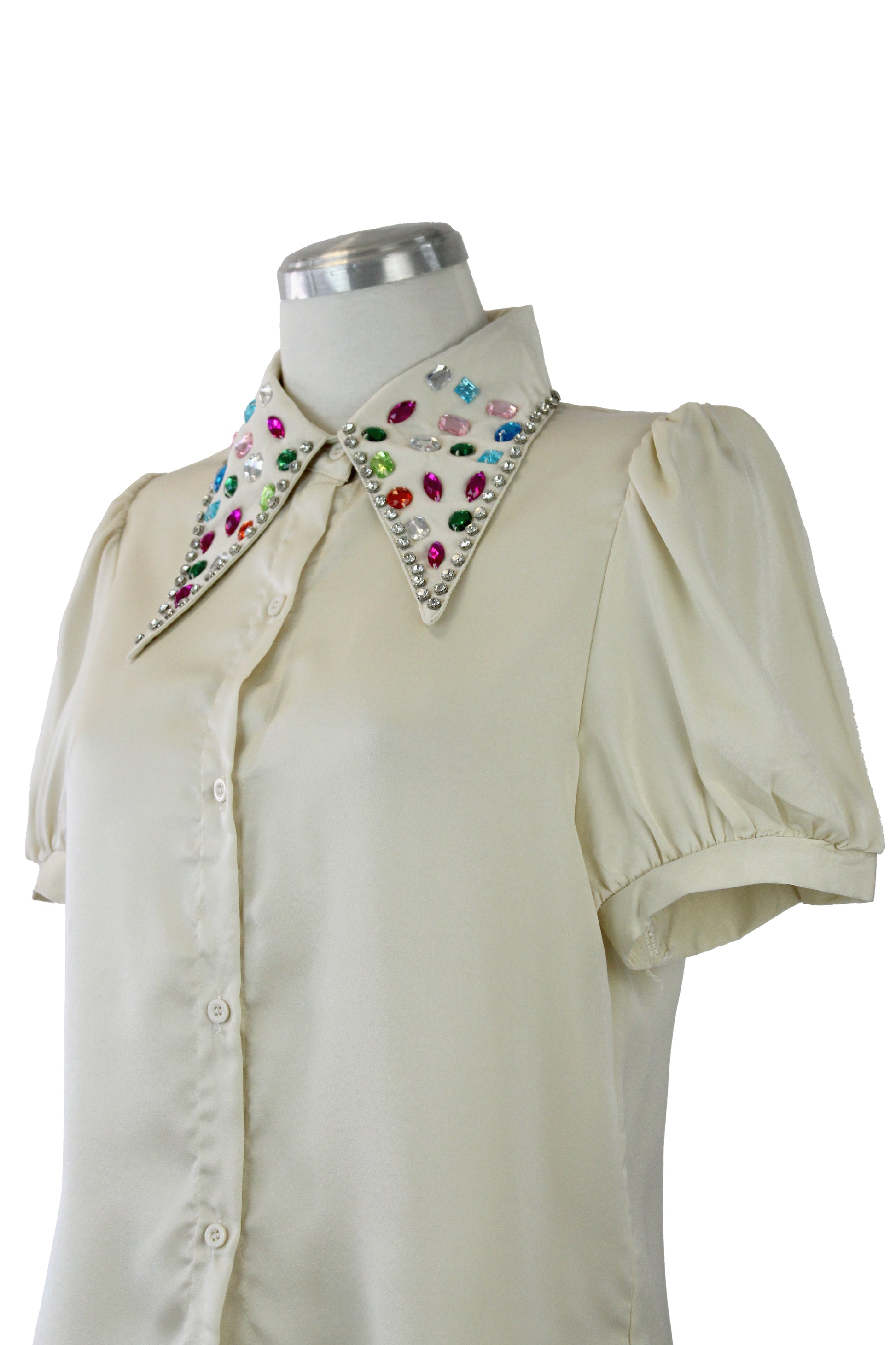 CH6603 Blusa Camisera Satin Cuello Picos Pedreria