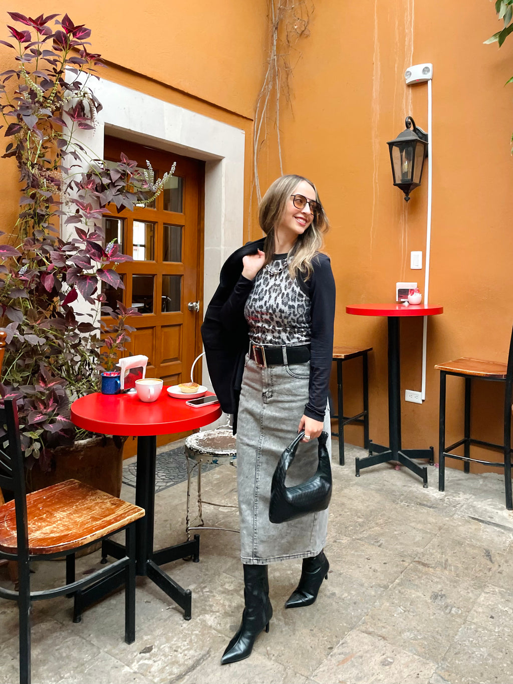 T3770 Falda de Mezclilla con Cinto Hebilla Rectangular